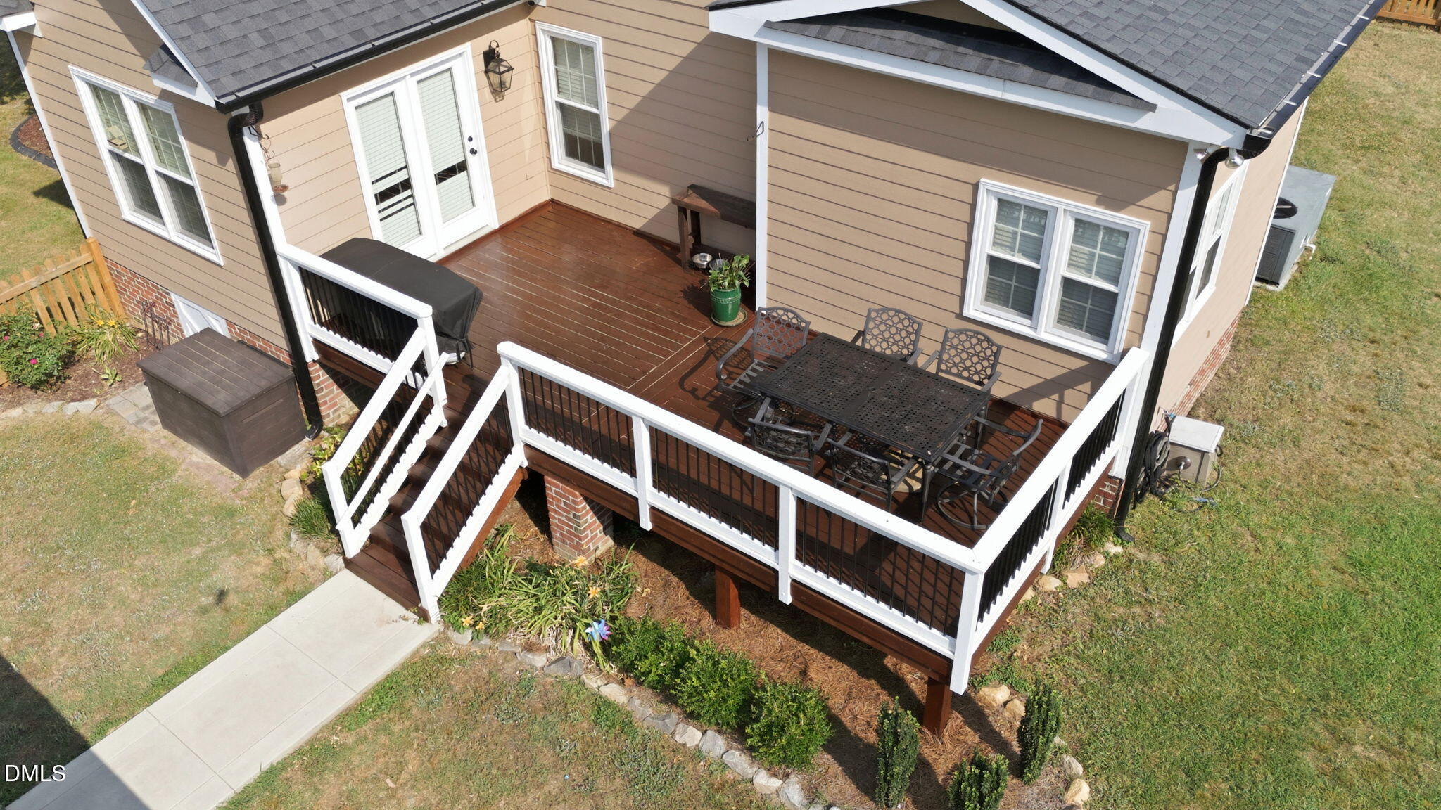 101 Caledonia Lane Property Photo 10