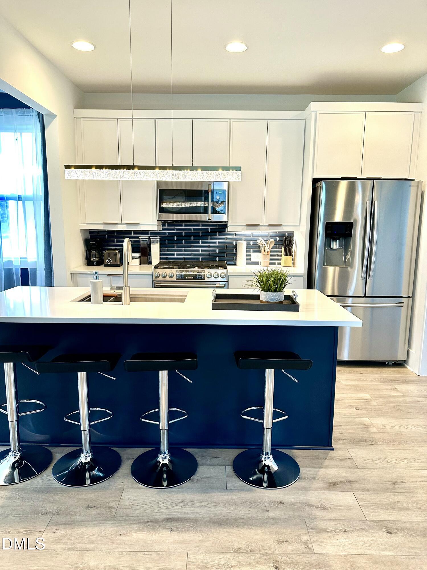 138 E End Avenue Property Photo 17