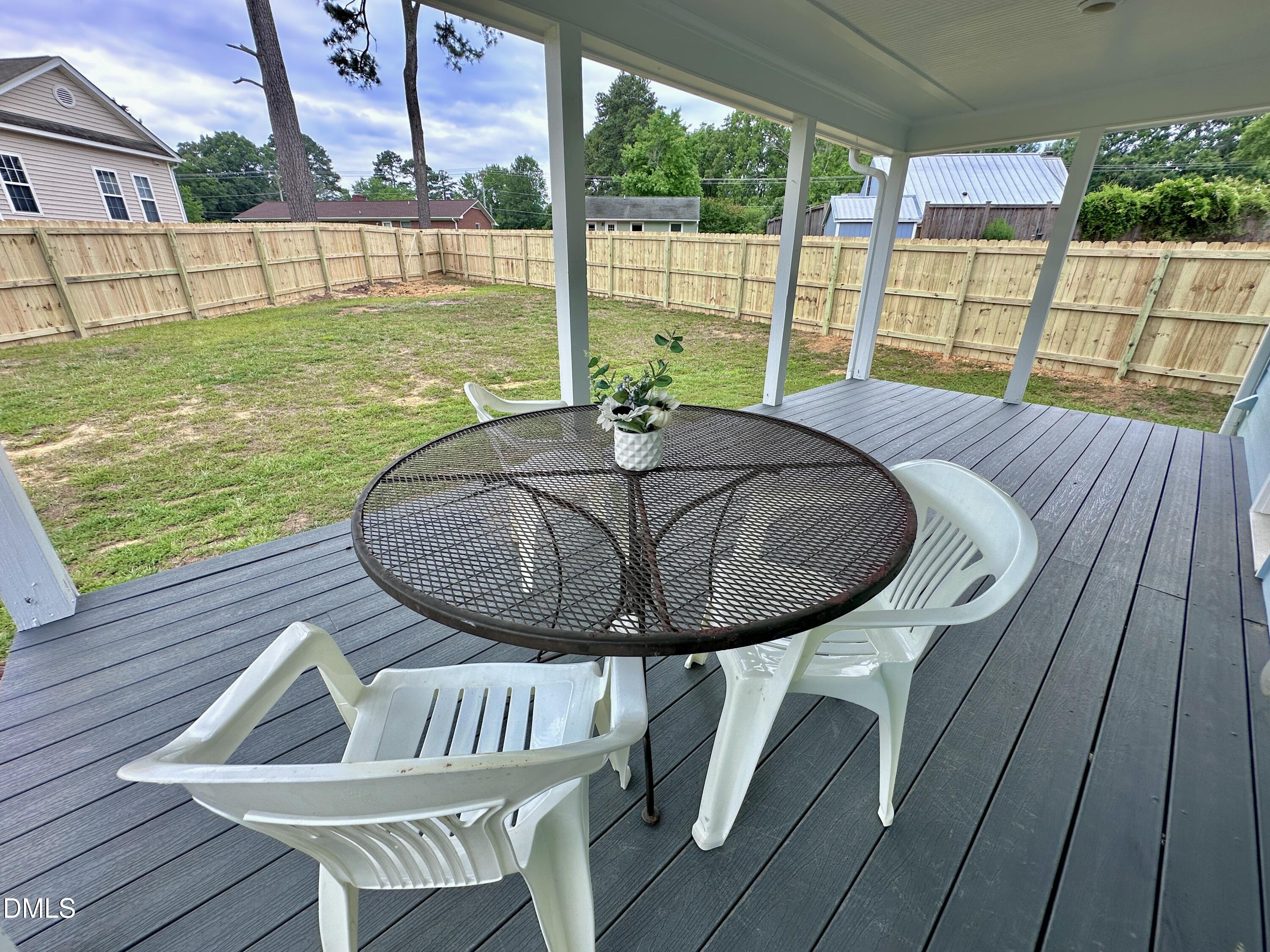 105 Hunter Place Property Photo 3