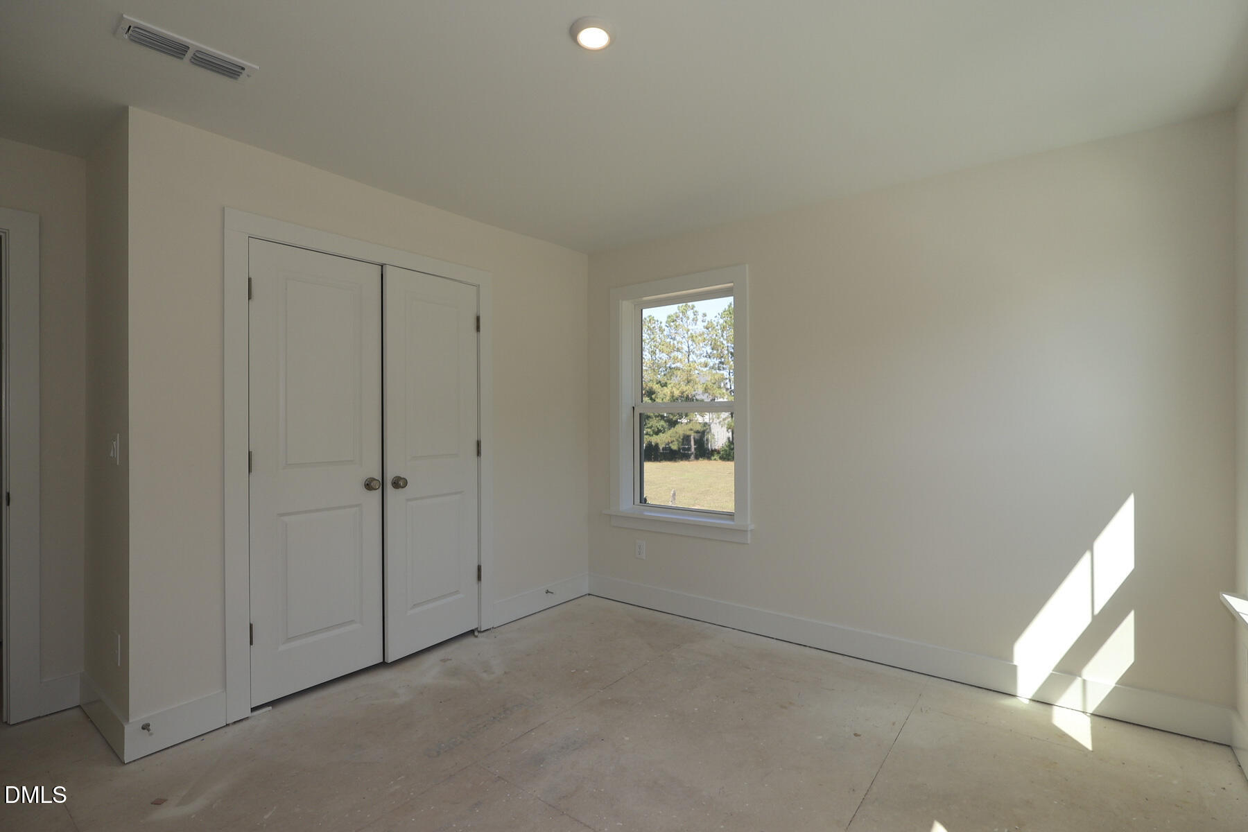 2910 Walden Road Property Photo 9