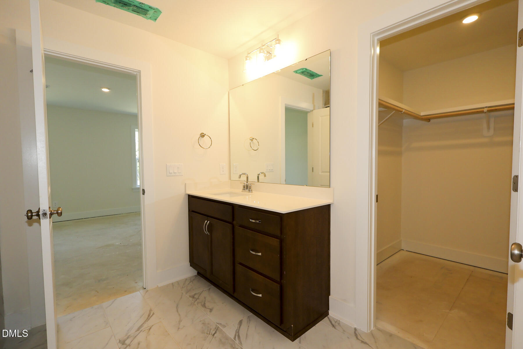 2910 Walden Road Property Photo 13