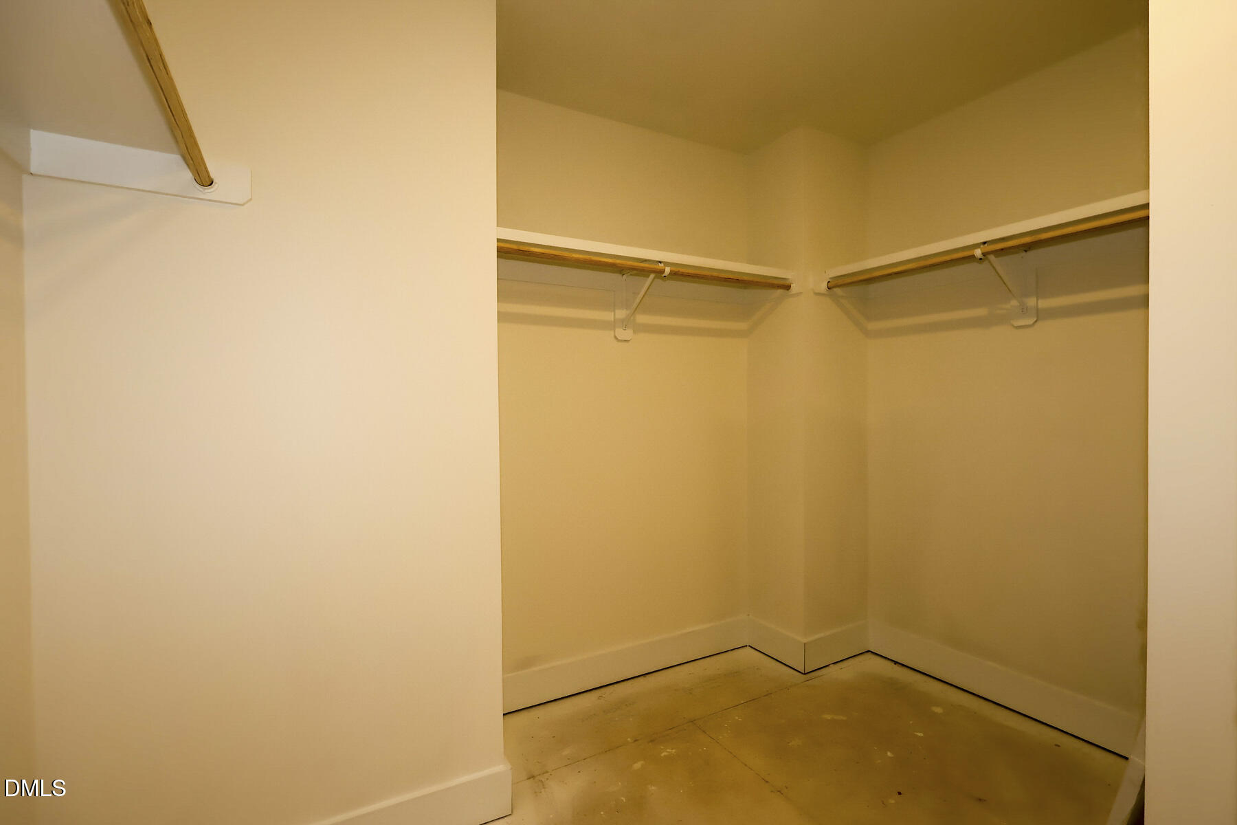 2910 Walden Road Property Photo 15
