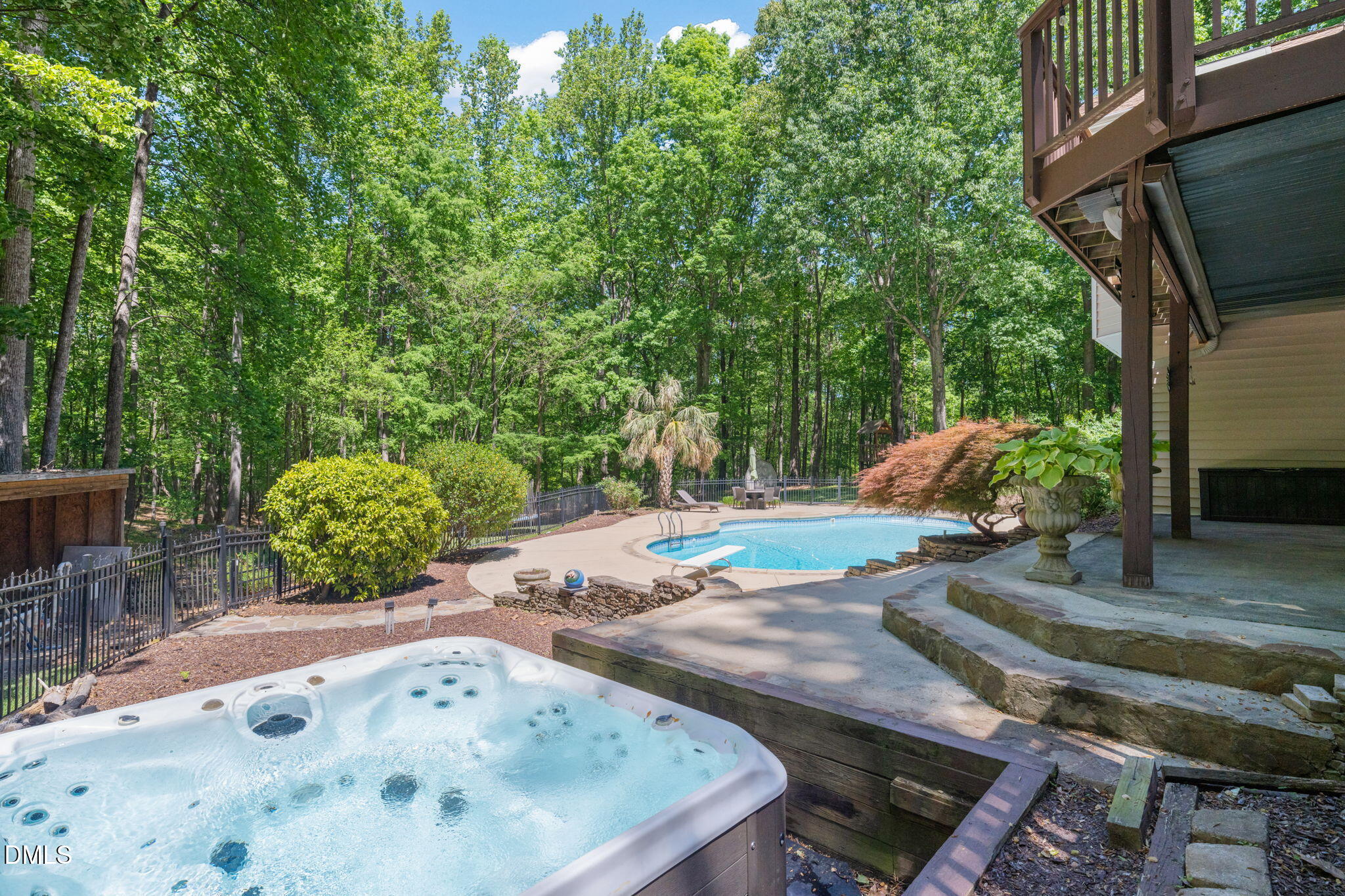5016 Elkwood Court Property Photo 6