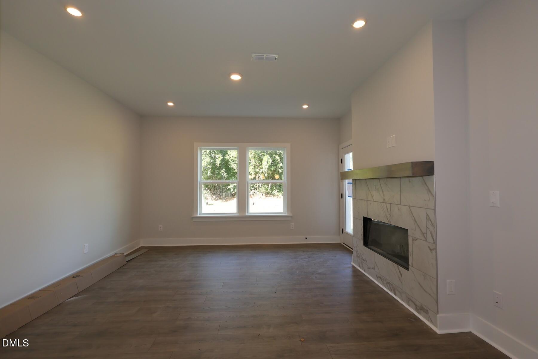 2914 Walden Road Property Photo 5
