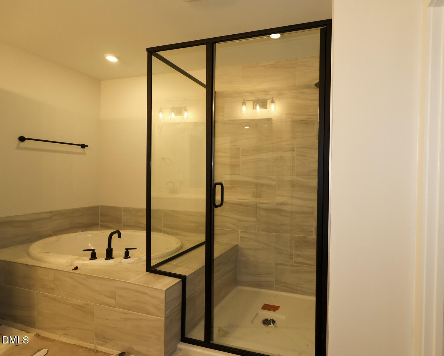2914 Walden Road Property Photo 11
