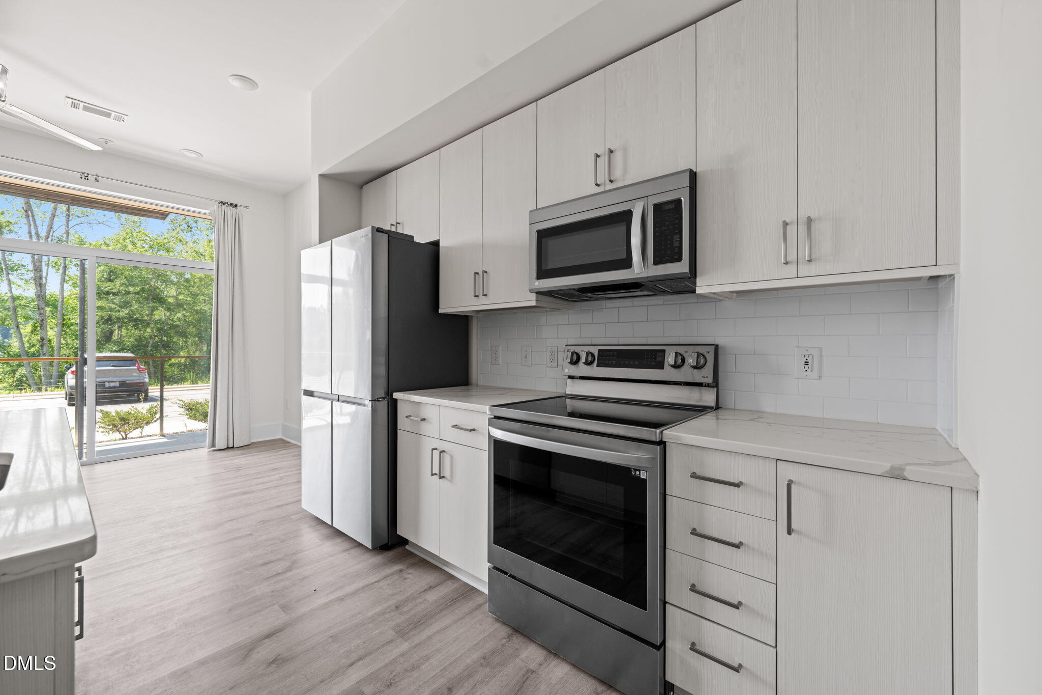 2441 Campus Shore Drive 109 Property Photo 14