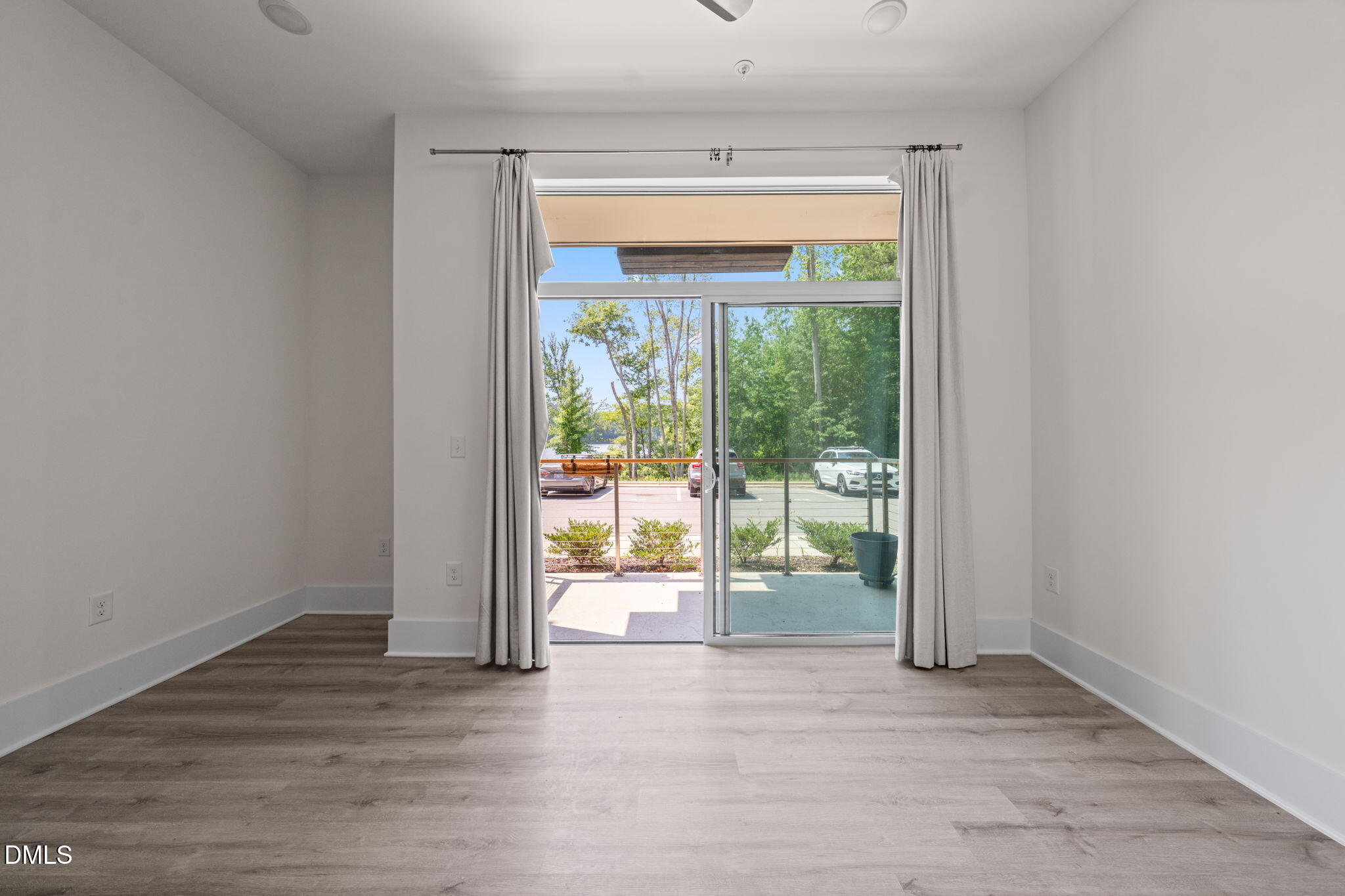 2441 Campus Shore Drive 109 Property Photo 15