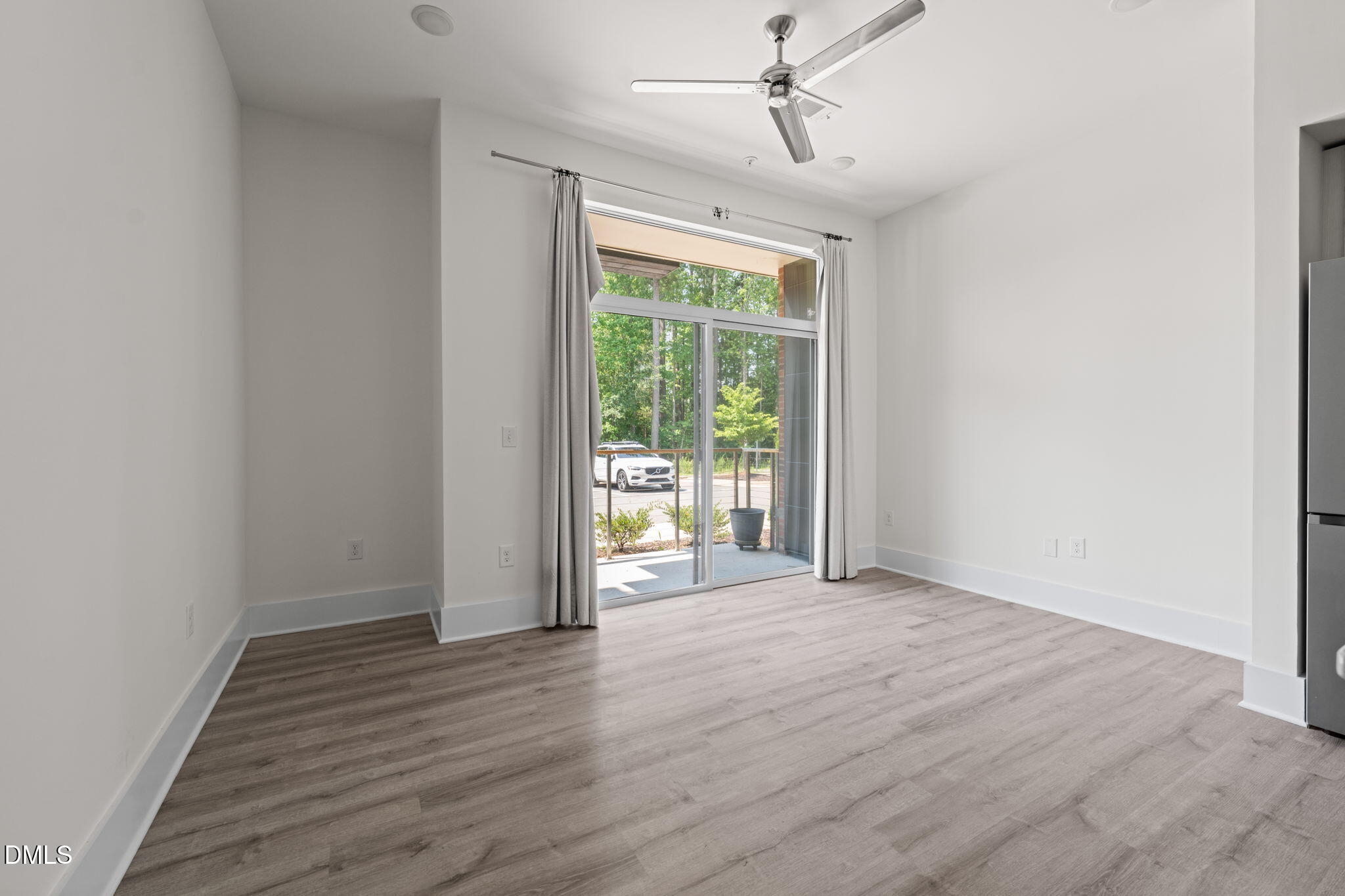 2441 Campus Shore Drive 109 Property Photo 16