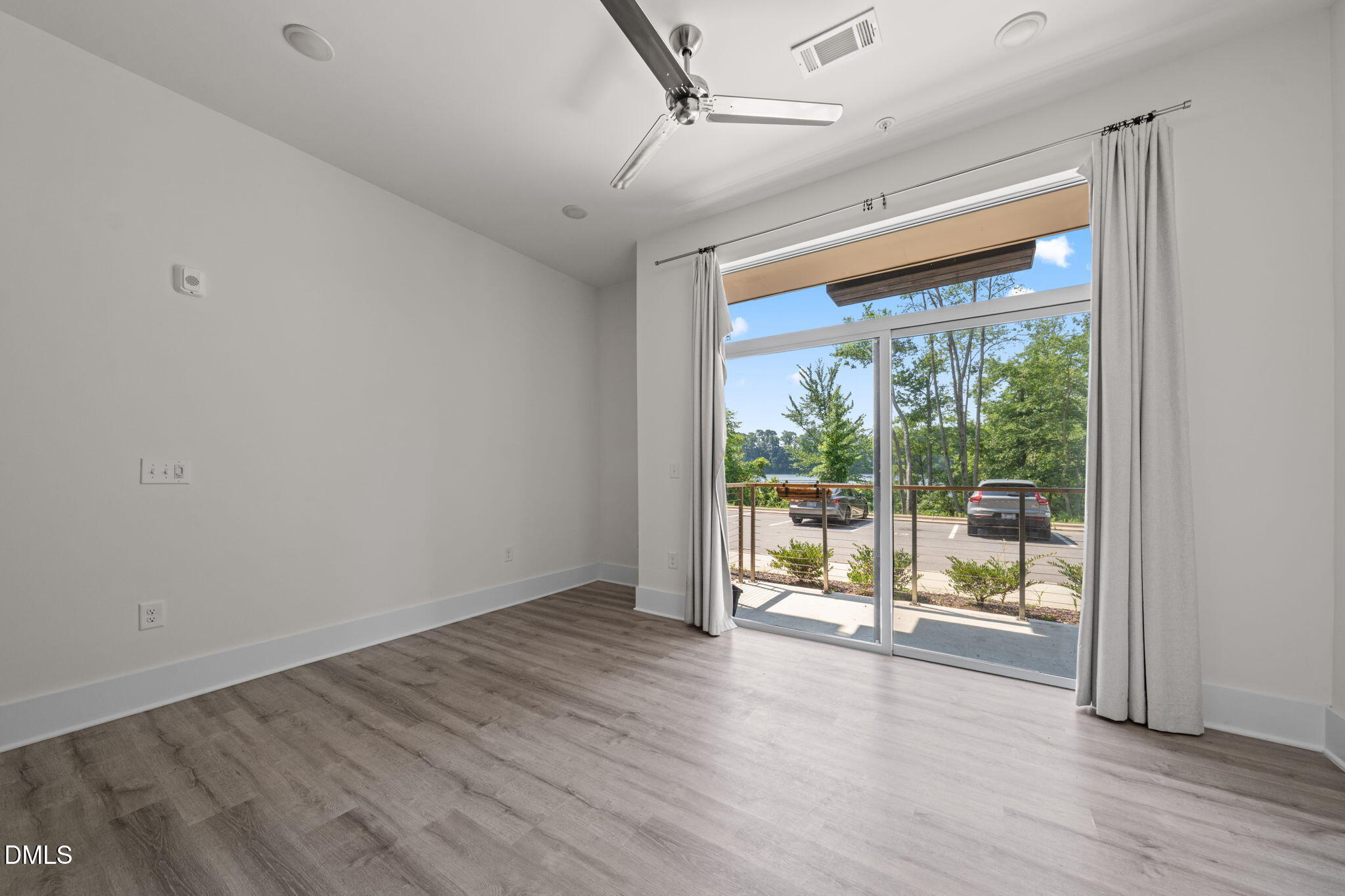 2441 Campus Shore Drive 109 Property Photo 17