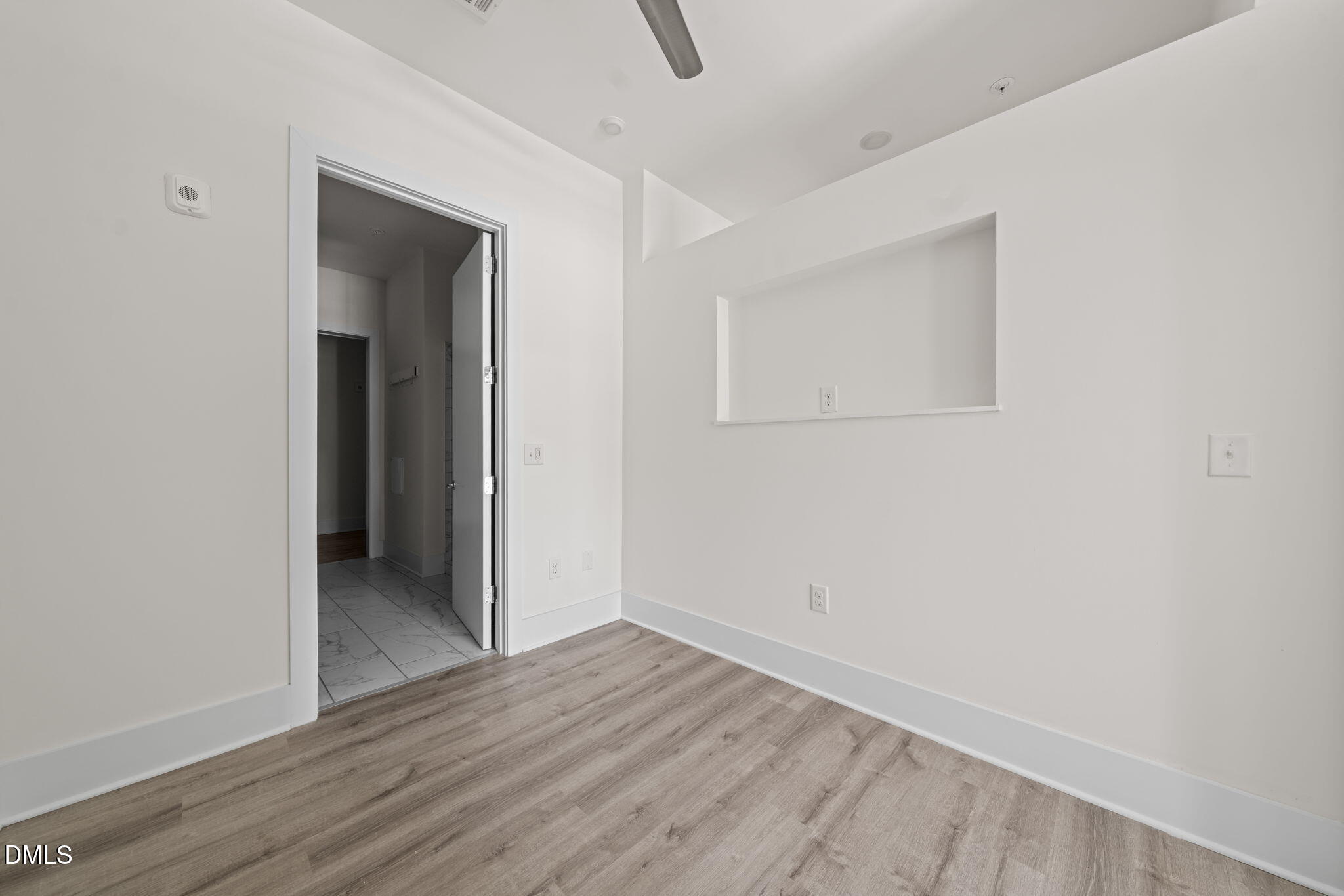 2441 Campus Shore Drive 109 Property Photo 20