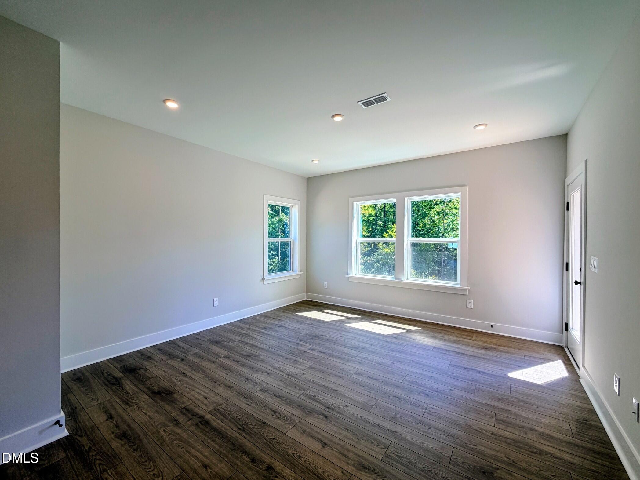 2917 Walden Road Property Photo 5