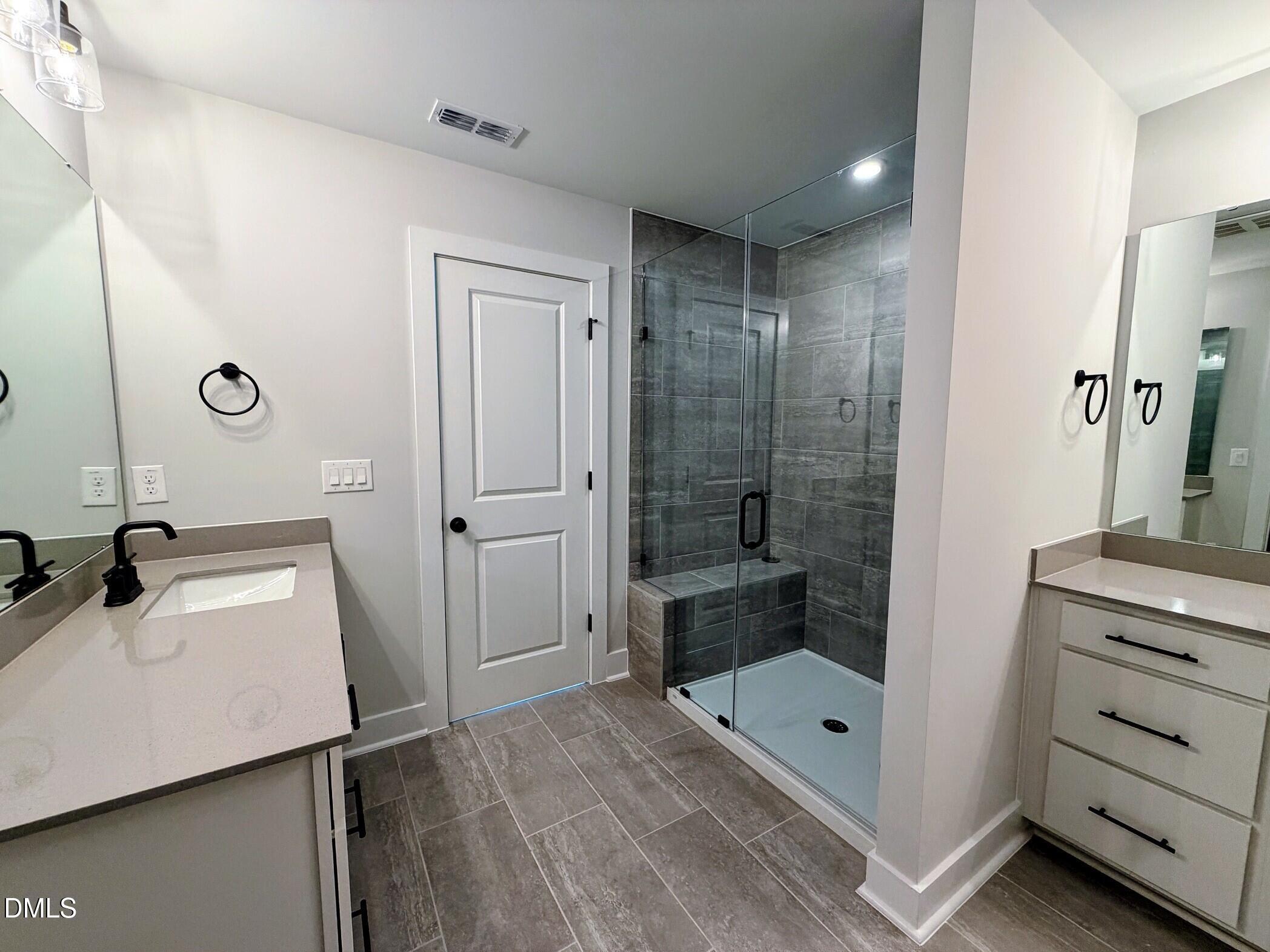 2917 Walden Road Property Photo 11