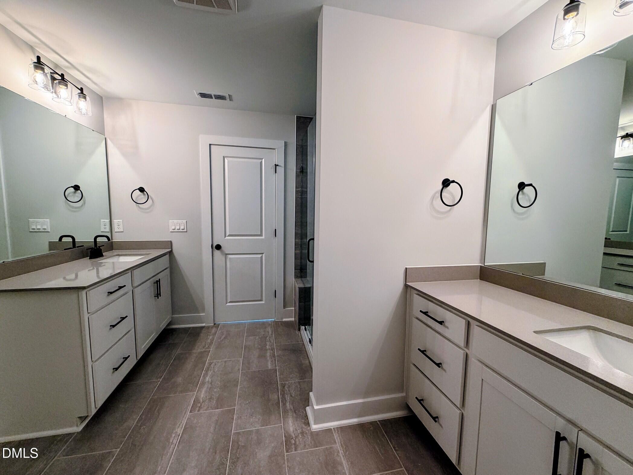 2917 Walden Road Property Photo 12