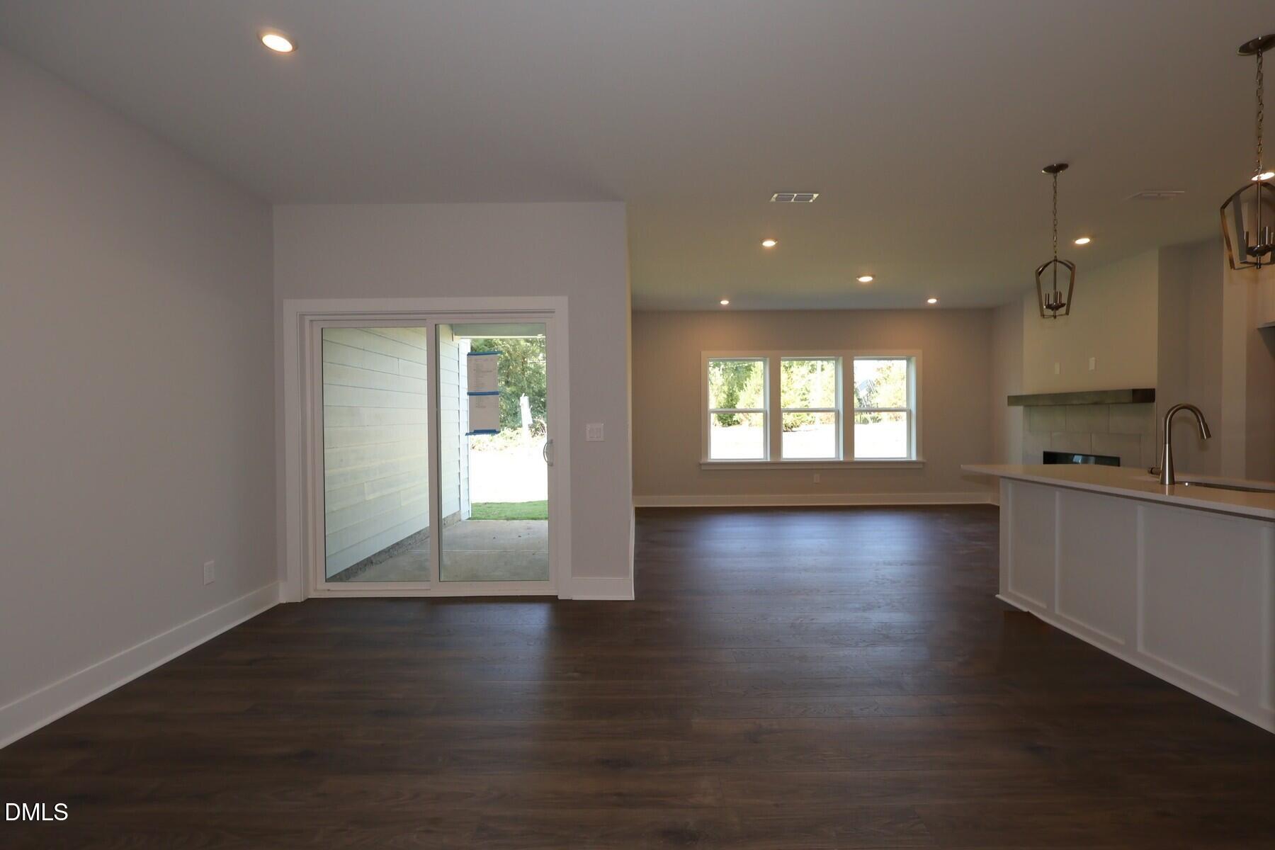 2912 Walden Road Property Photo 5
