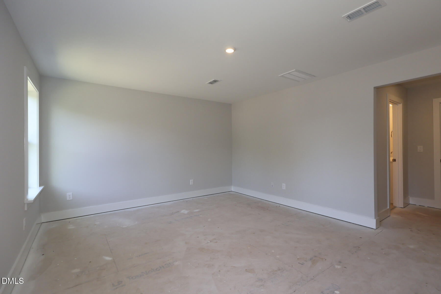 2912 Walden Road Property Photo 11