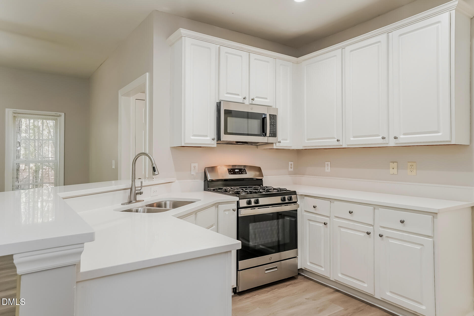 1500 Exeton Court Property Photo 8