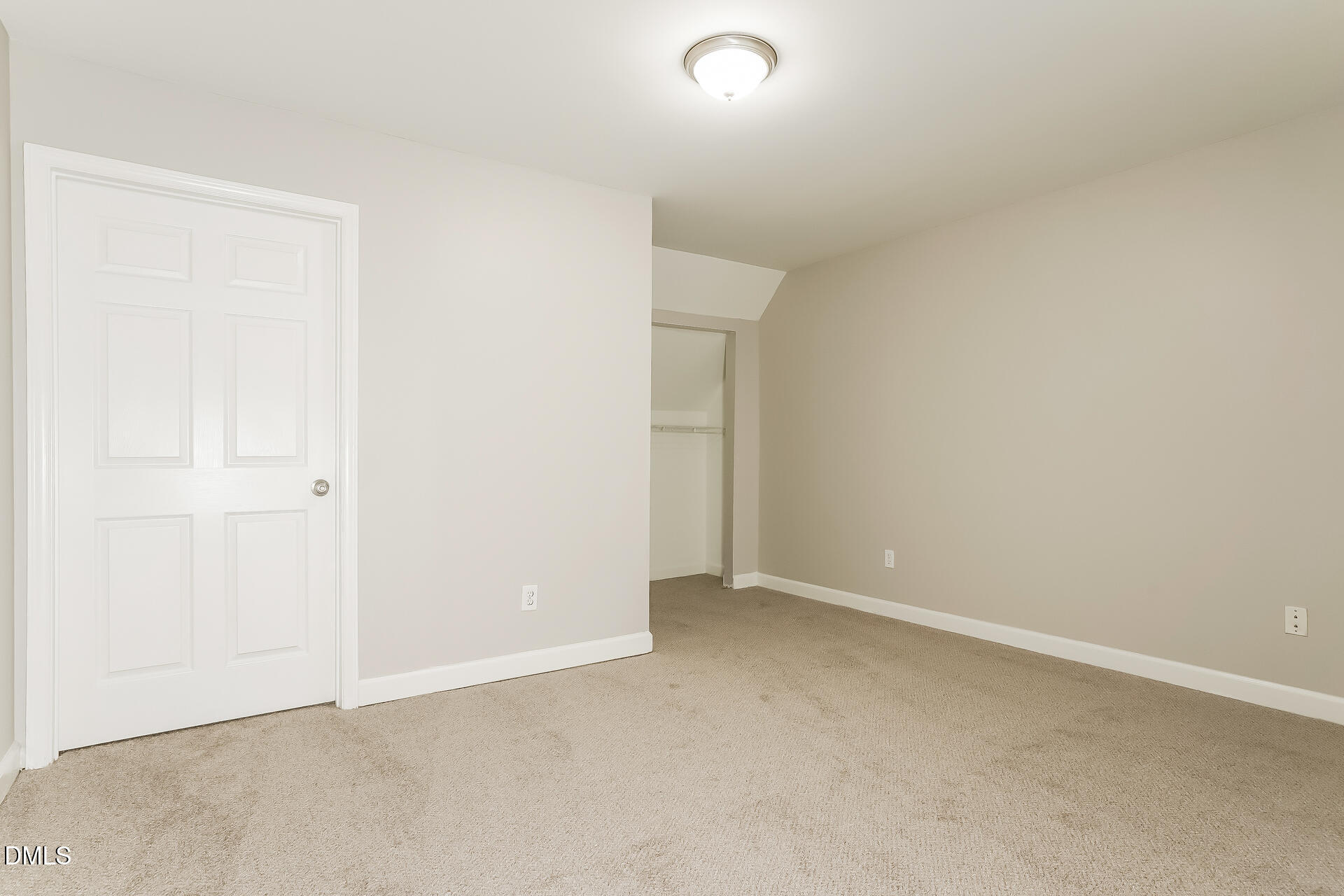 1500 Exeton Court Property Photo 28