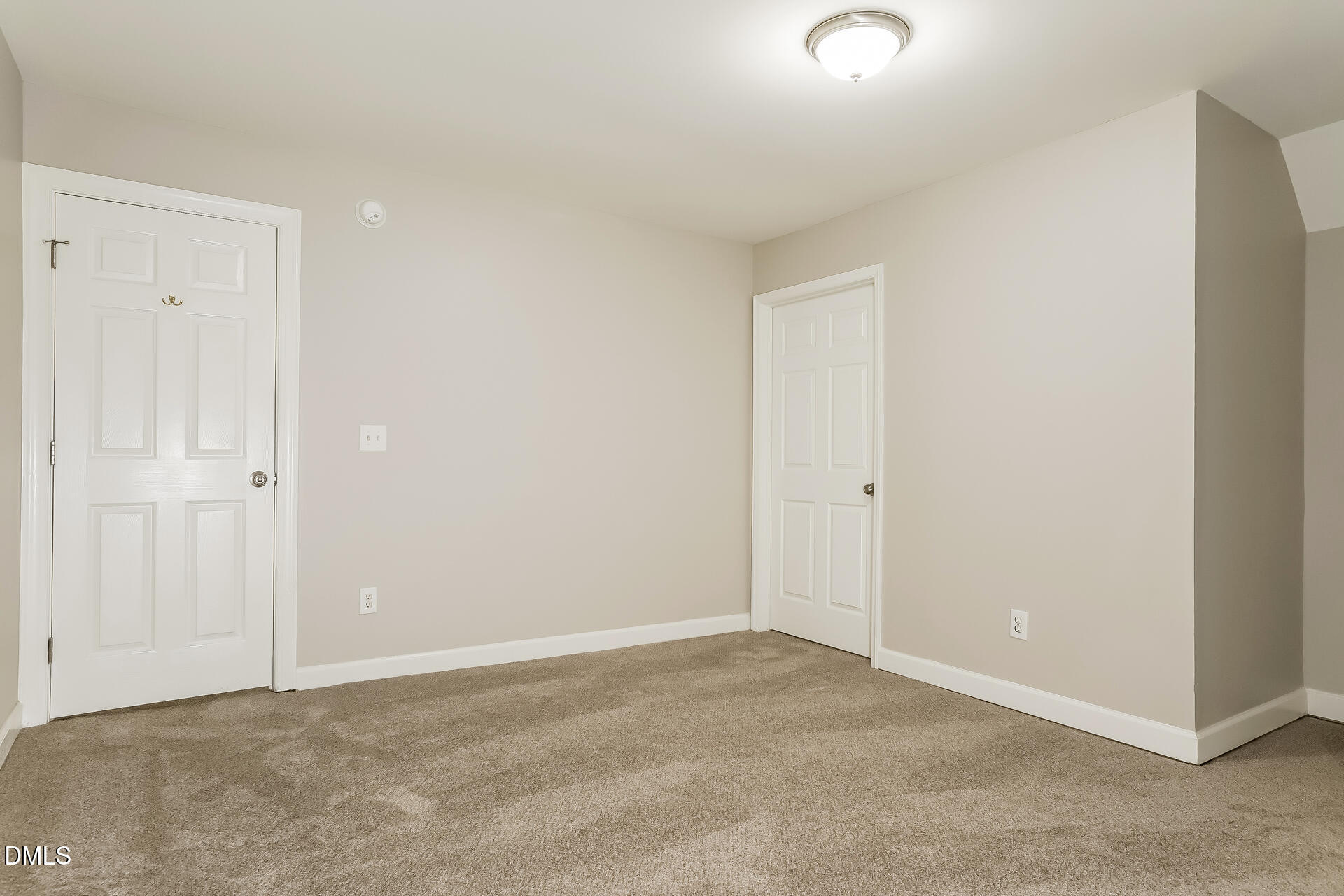 1500 Exeton Court Property Photo 29