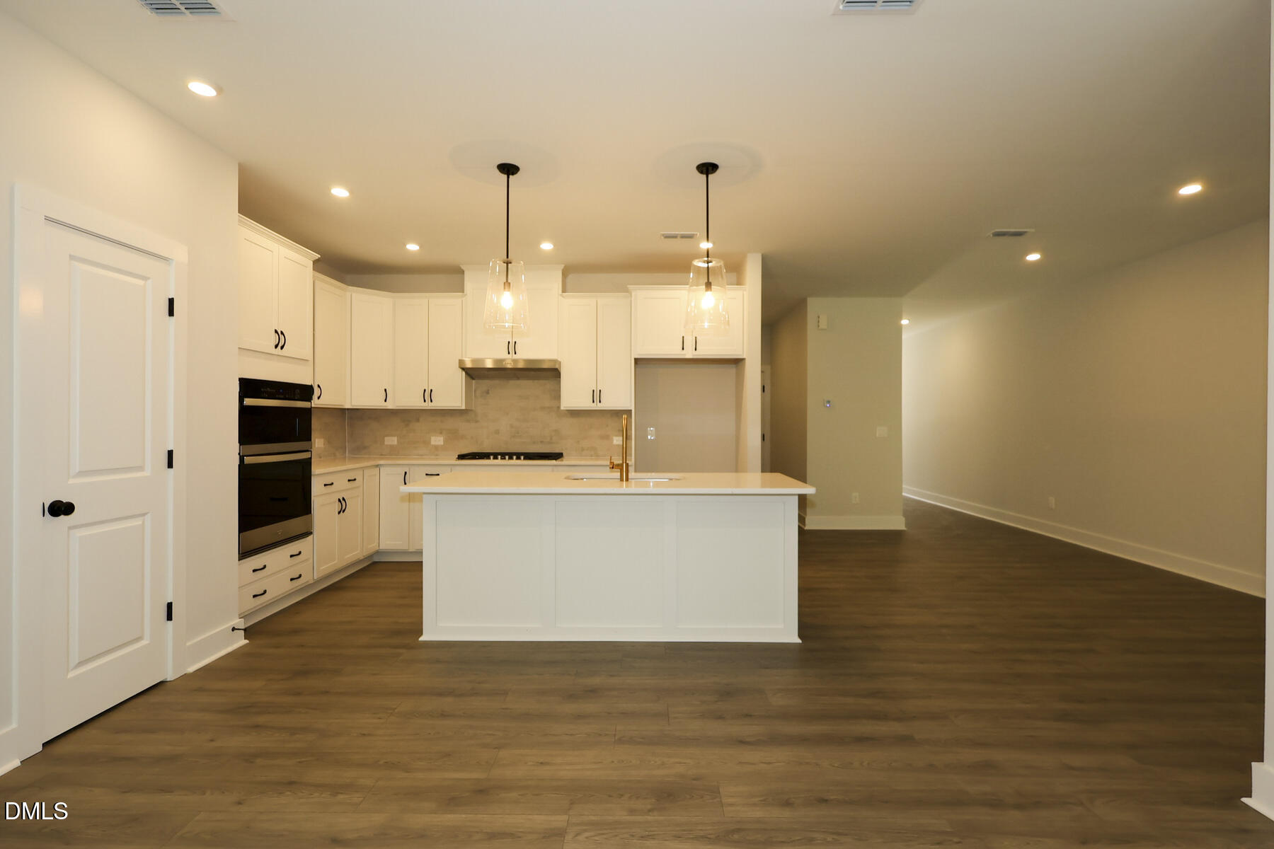2916 Walden Road Property Photo 4