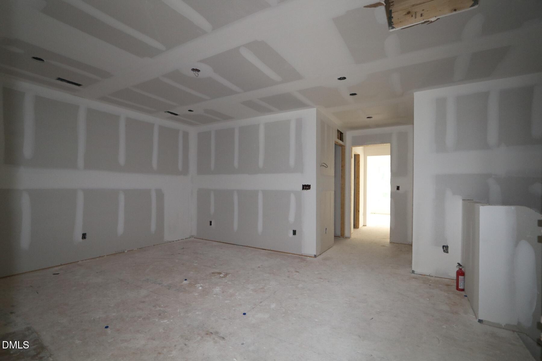 2916 Walden Road Property Photo 5