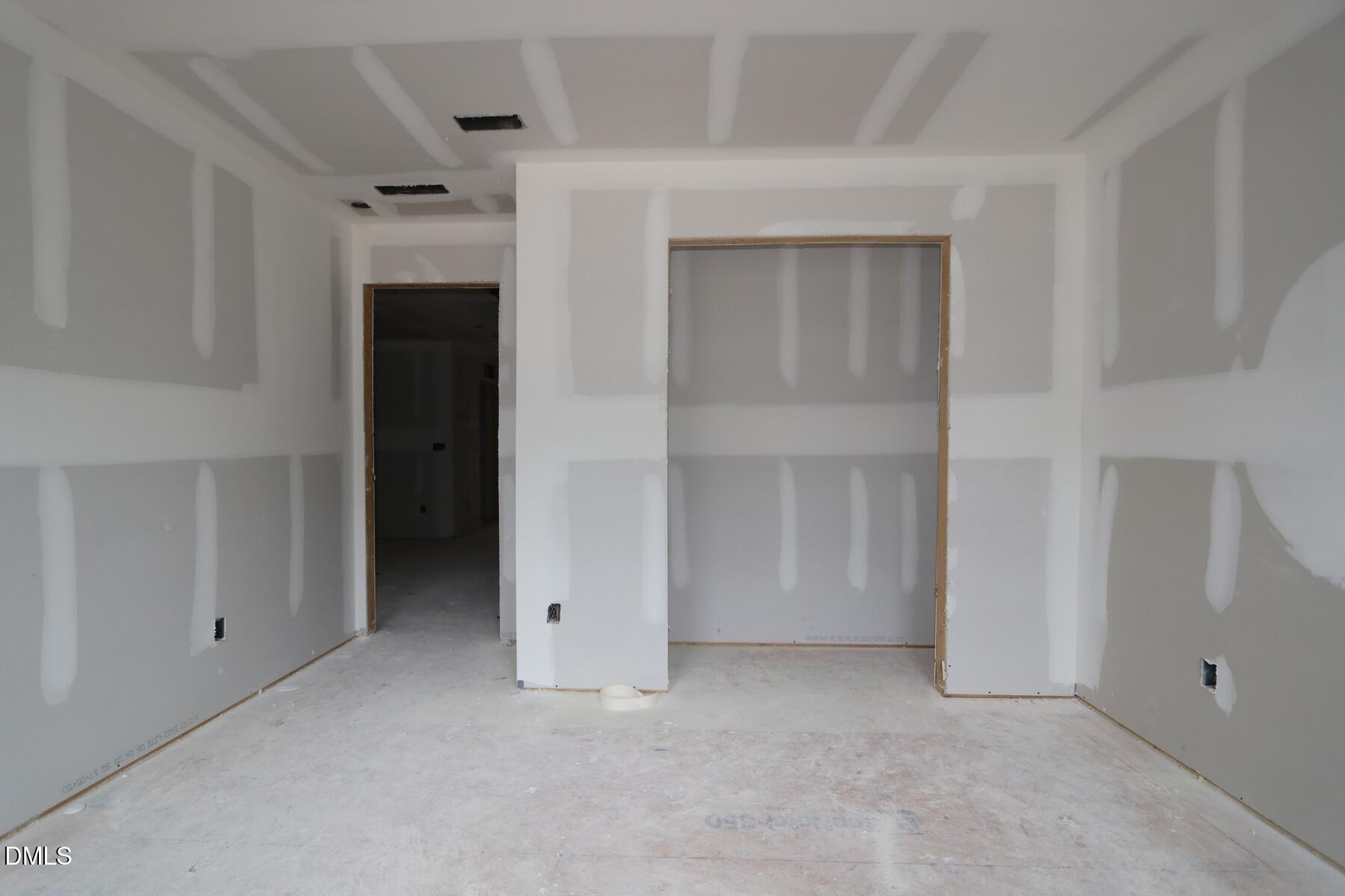 2916 Walden Road Property Photo 6