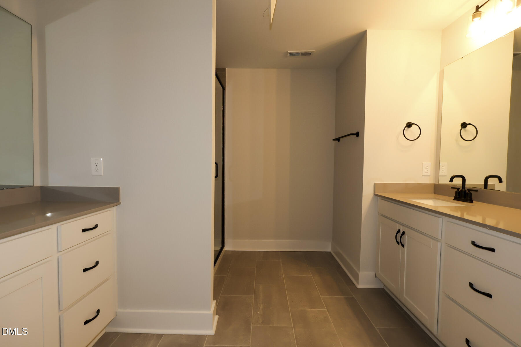 2916 Walden Road Property Photo 12