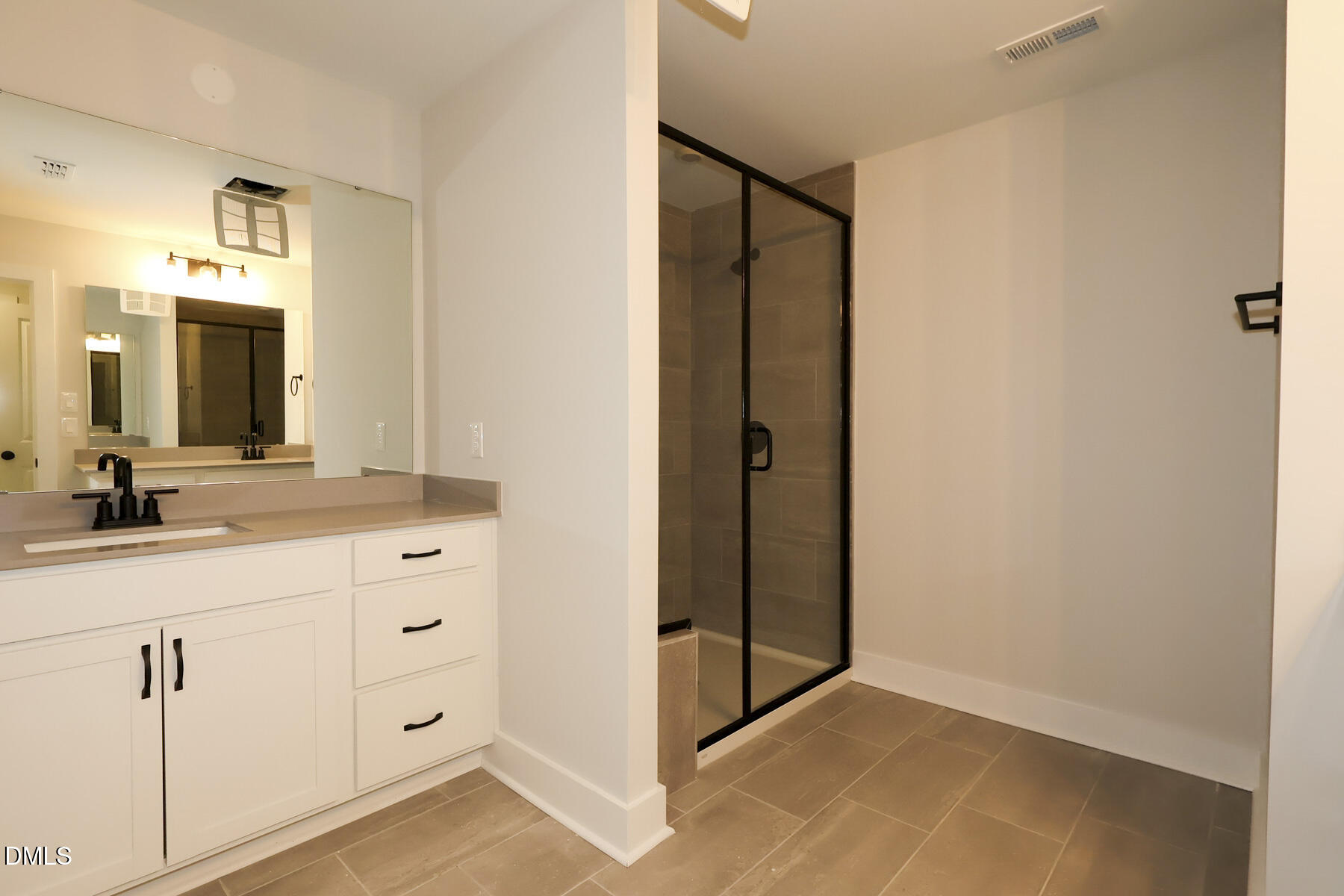 2916 Walden Road Property Photo 13