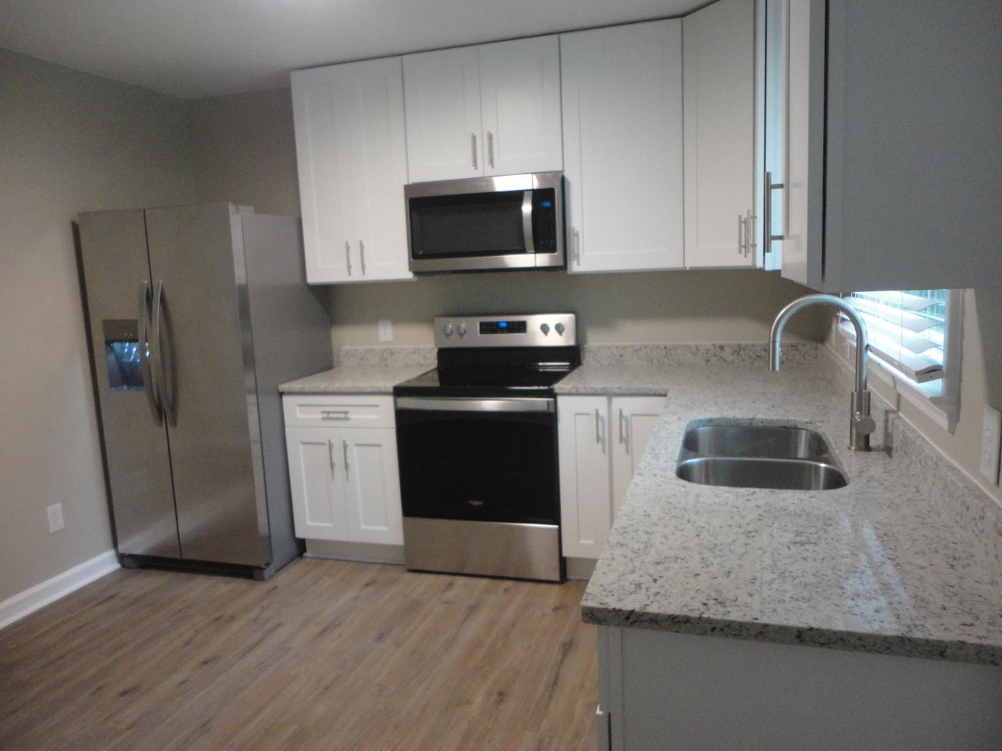137 W Barbee Street Property Photo 2