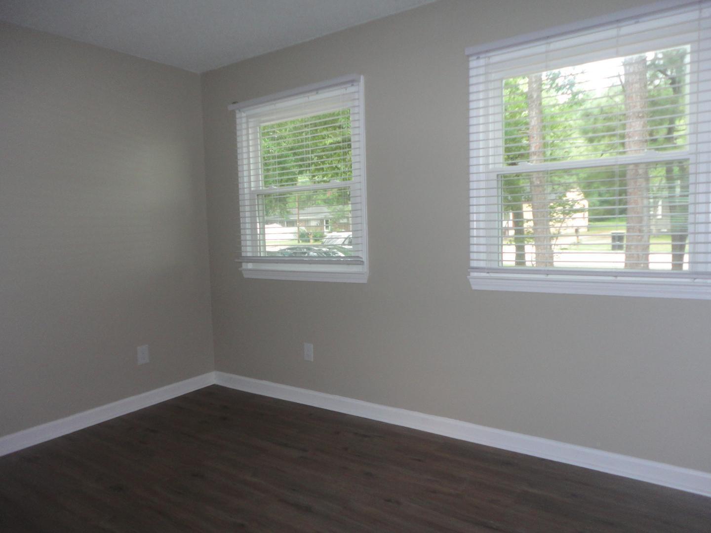 137 W Barbee Street Property Photo 6