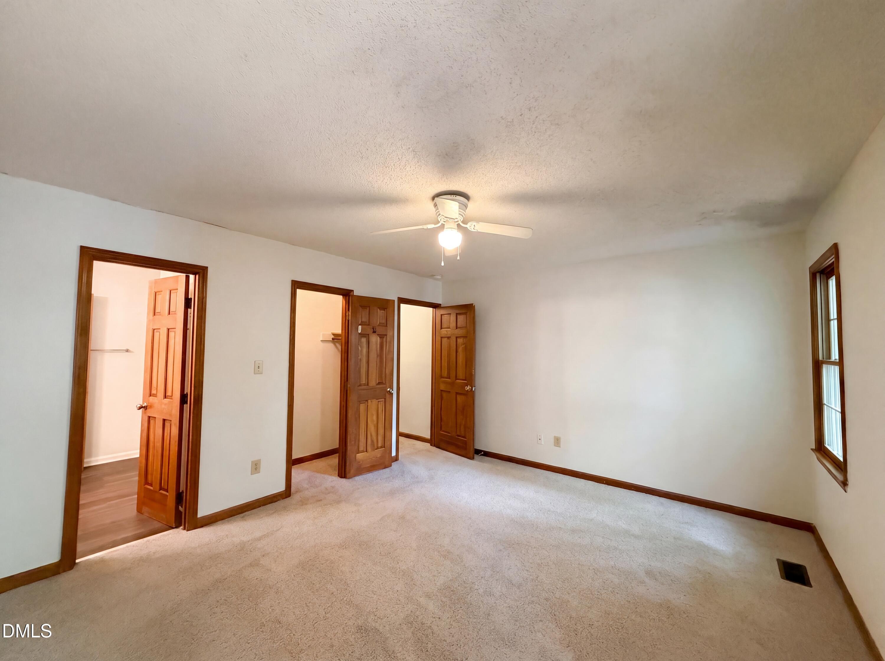 9425 Cartersville Court Property Photo 4