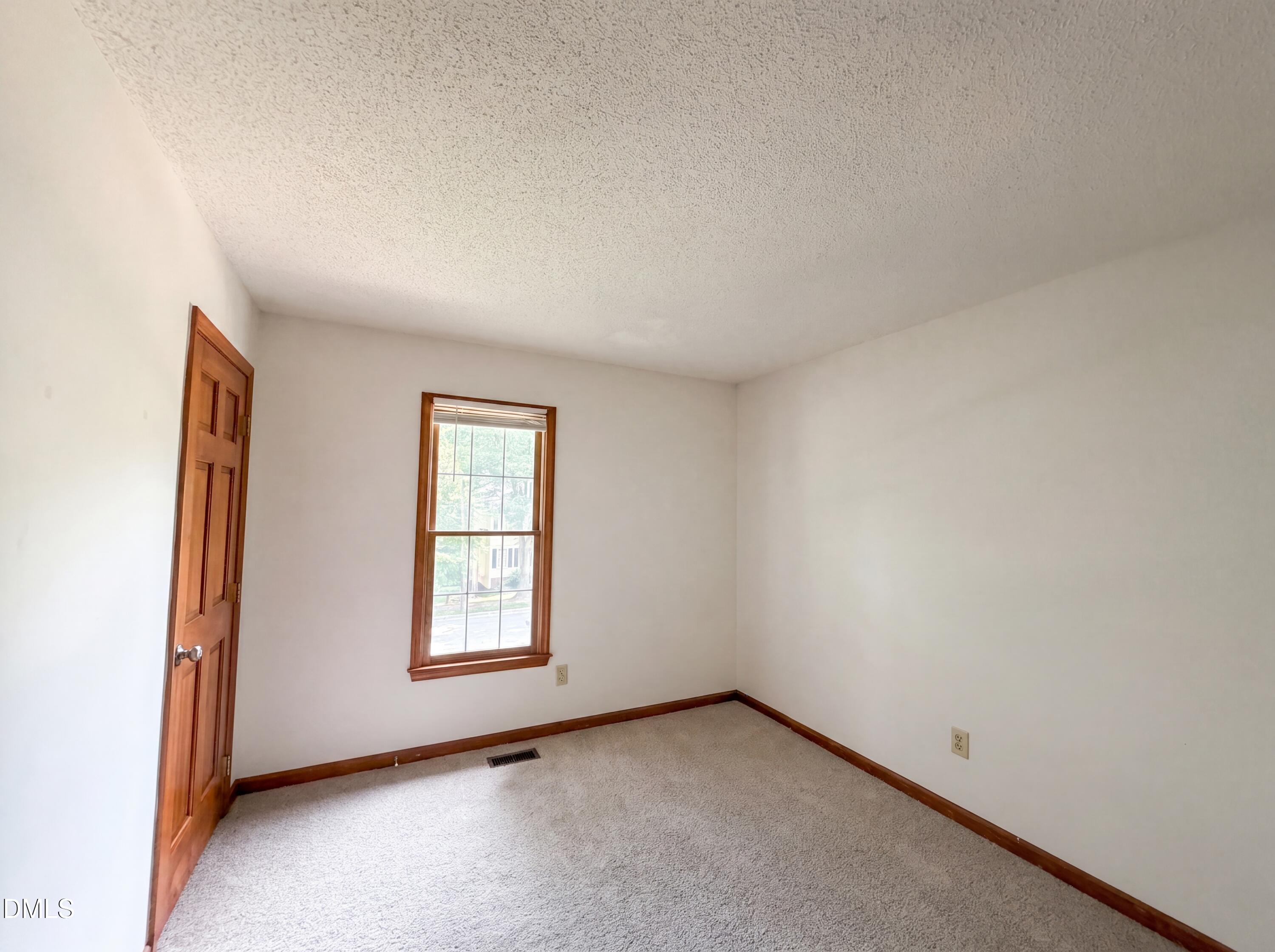 9425 Cartersville Court Property Photo 8
