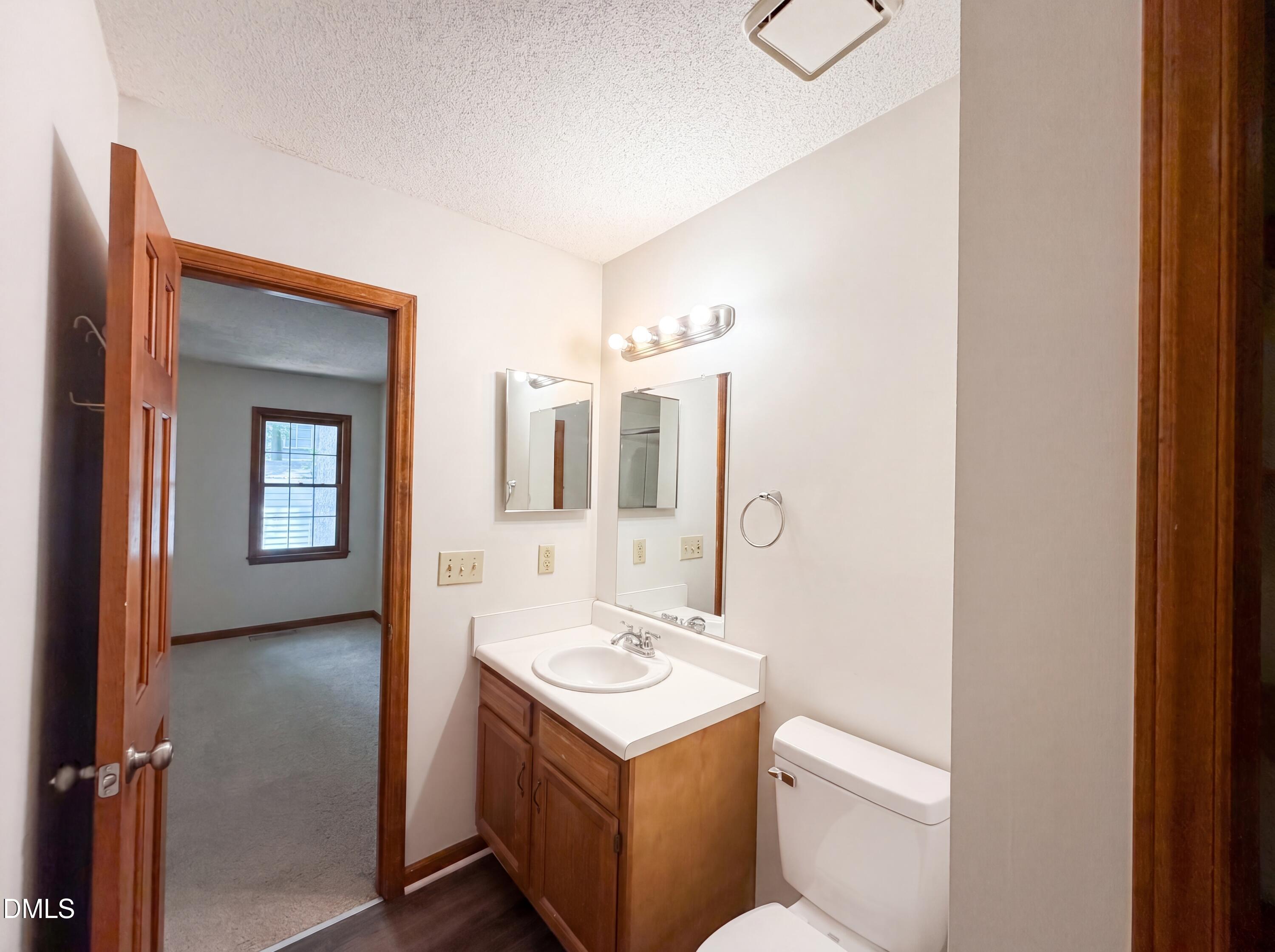 9425 Cartersville Court Property Photo 11