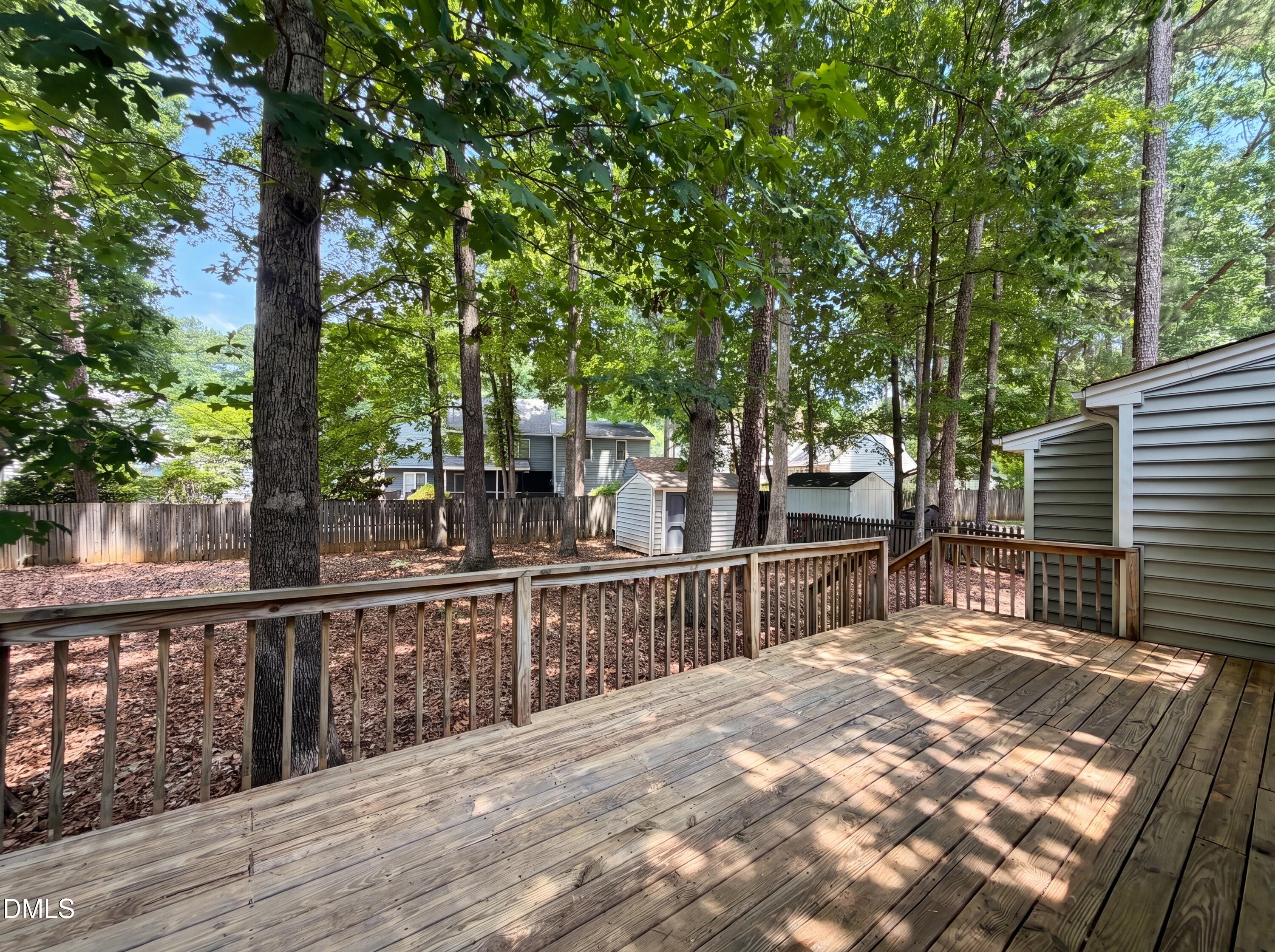 9425 Cartersville Court Property Photo 15