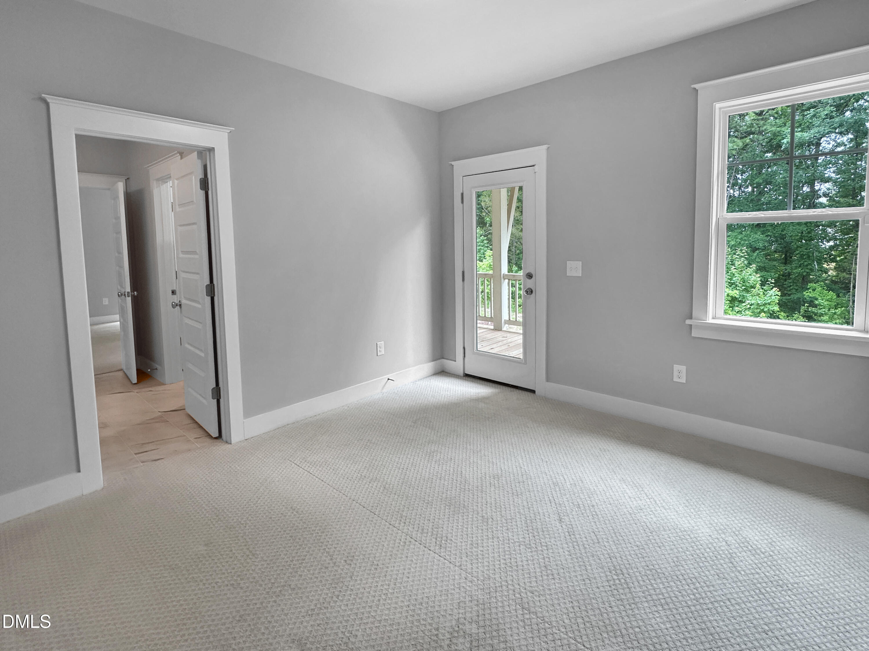1037 Whitehall Circle Property Photo 37