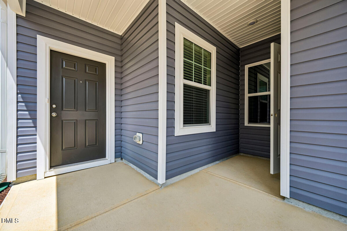 838 Hanford Landing Drive Property Photo 4