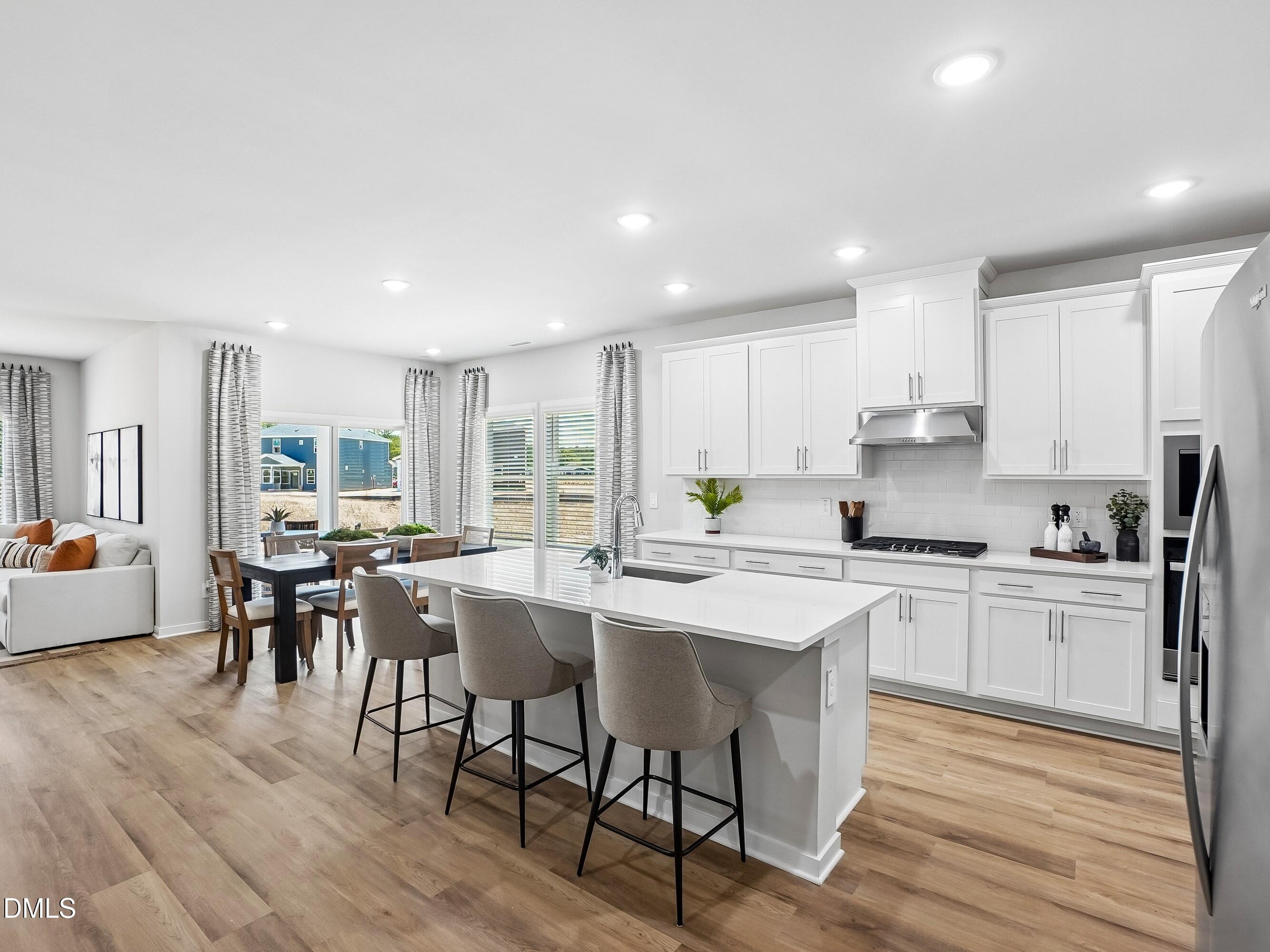 2121 Topsail Road Property Photo 8