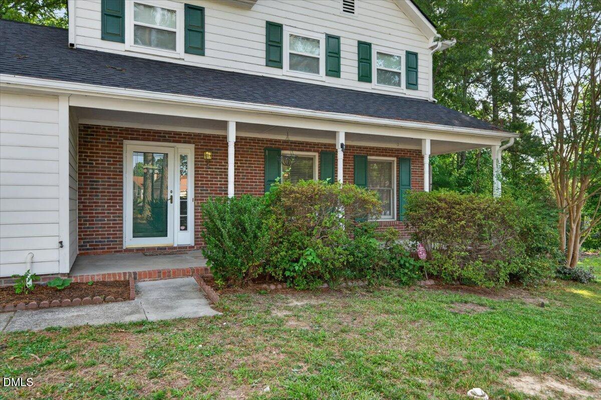 5806 Wrenwood Court Property Photo 4