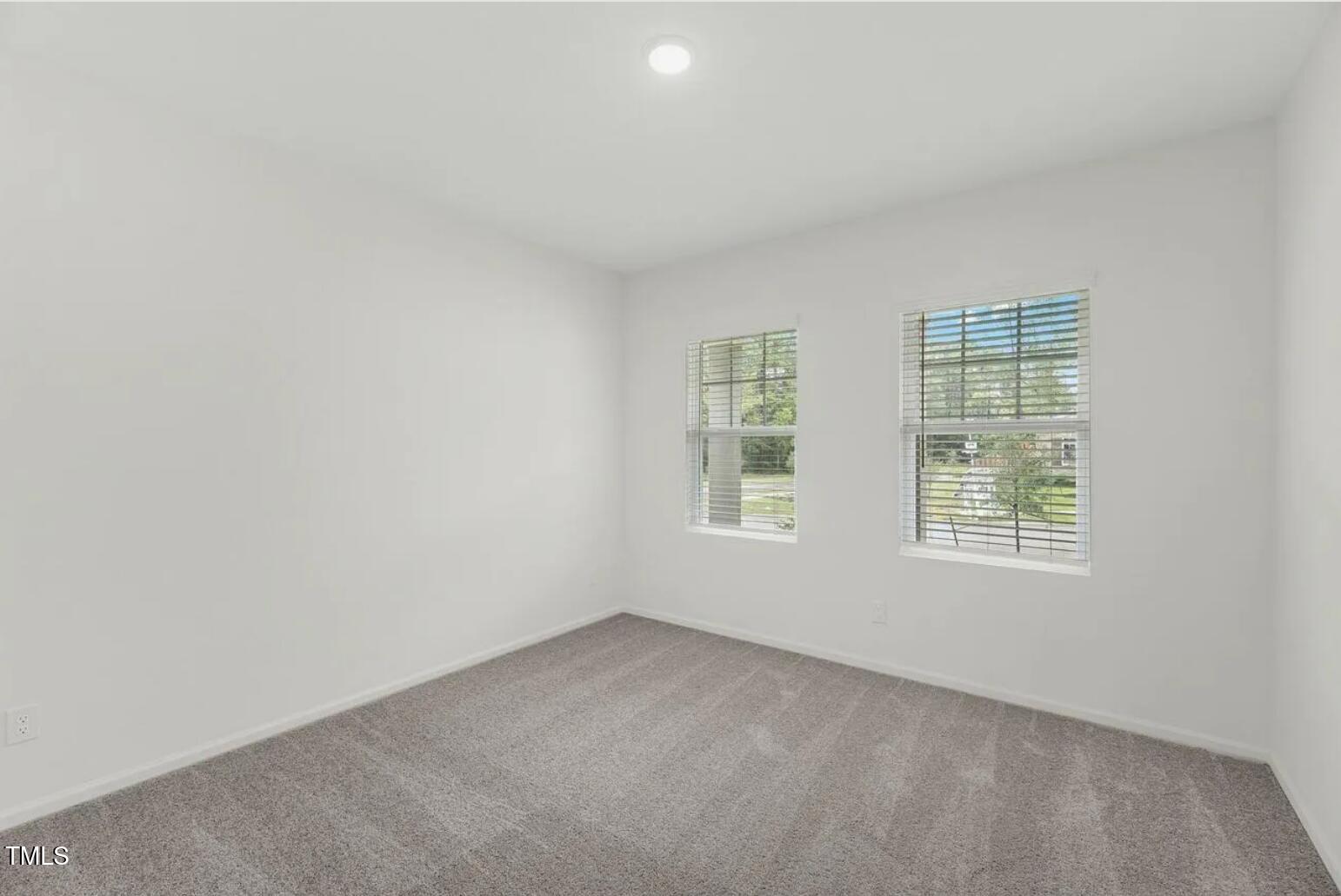 126 S. Waterstone Lane Property Photo 6