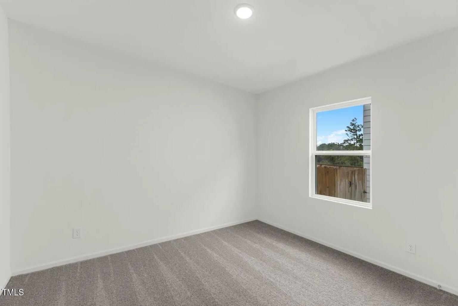 126 S. Waterstone Lane Property Photo 7