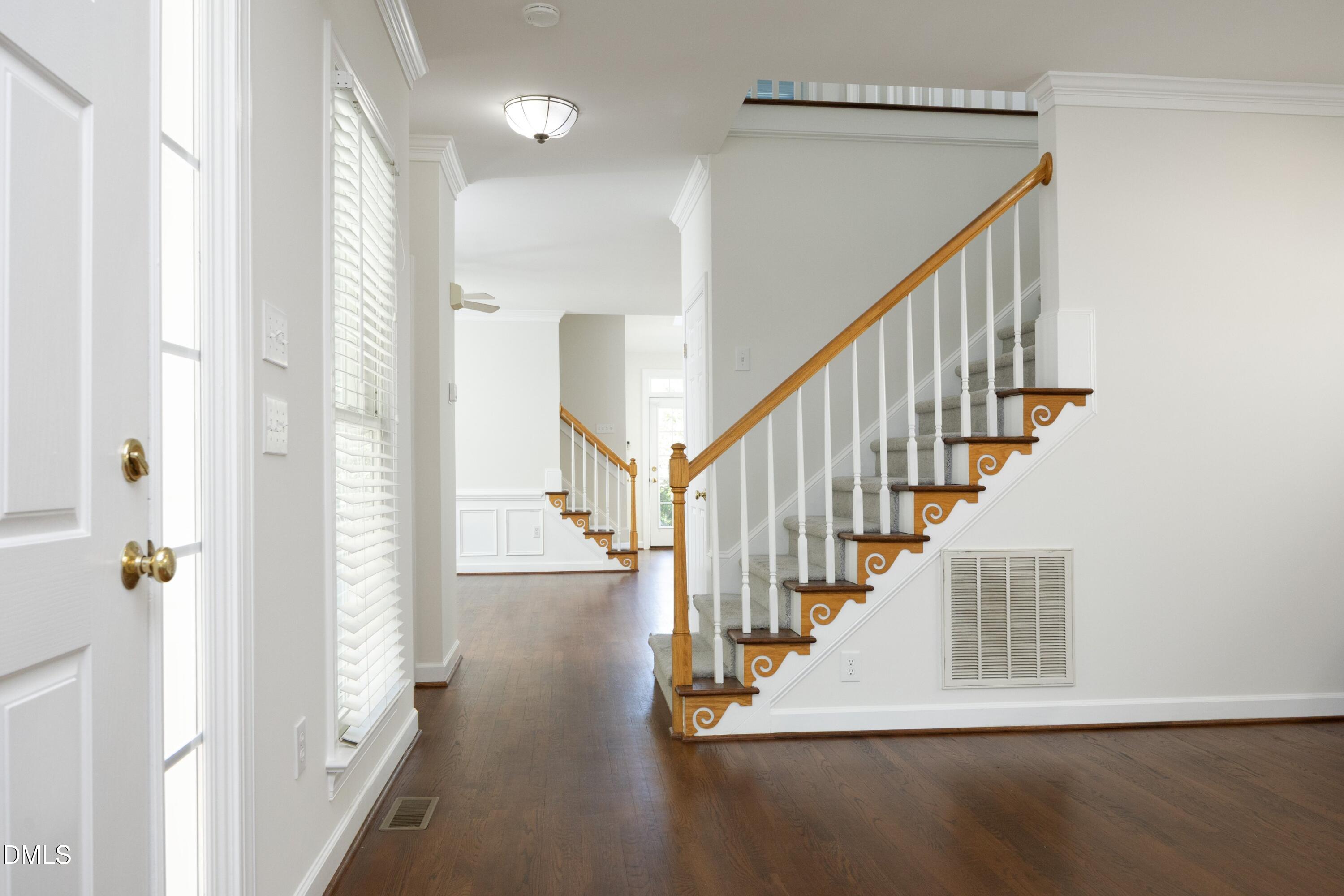 605 Carpenter Town Lane Property Photo 9