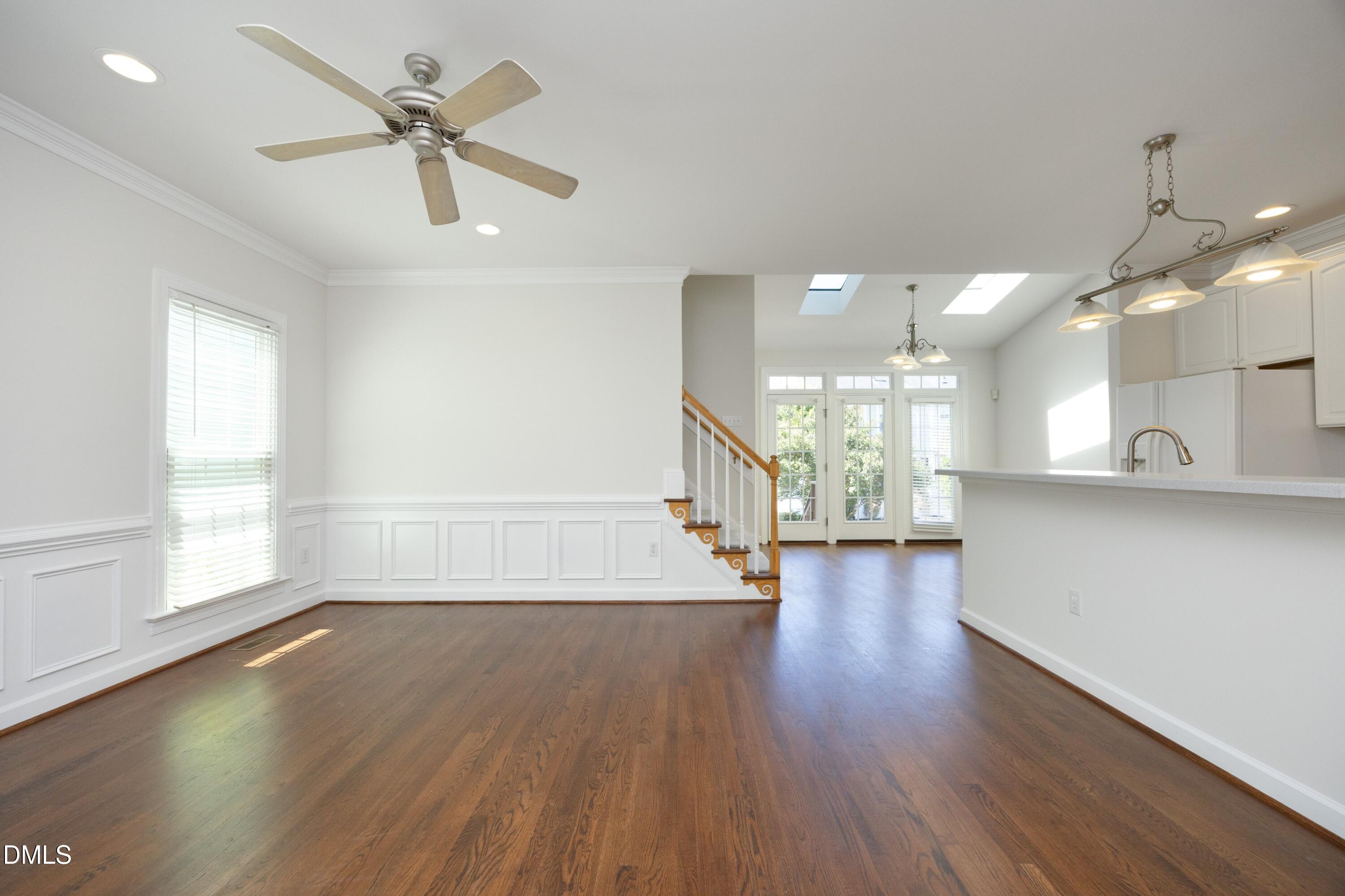 605 Carpenter Town Lane Property Photo 10