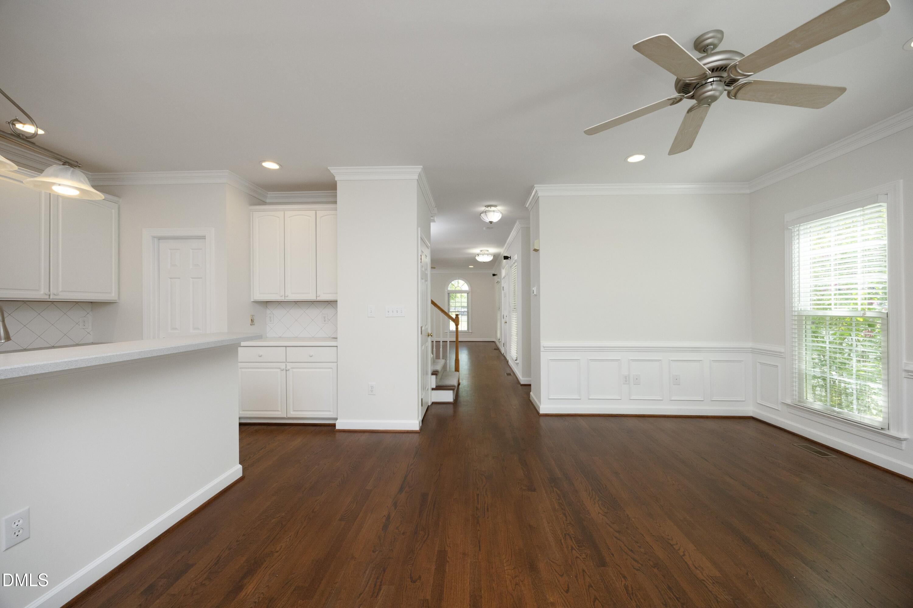 605 Carpenter Town Lane Property Photo 12