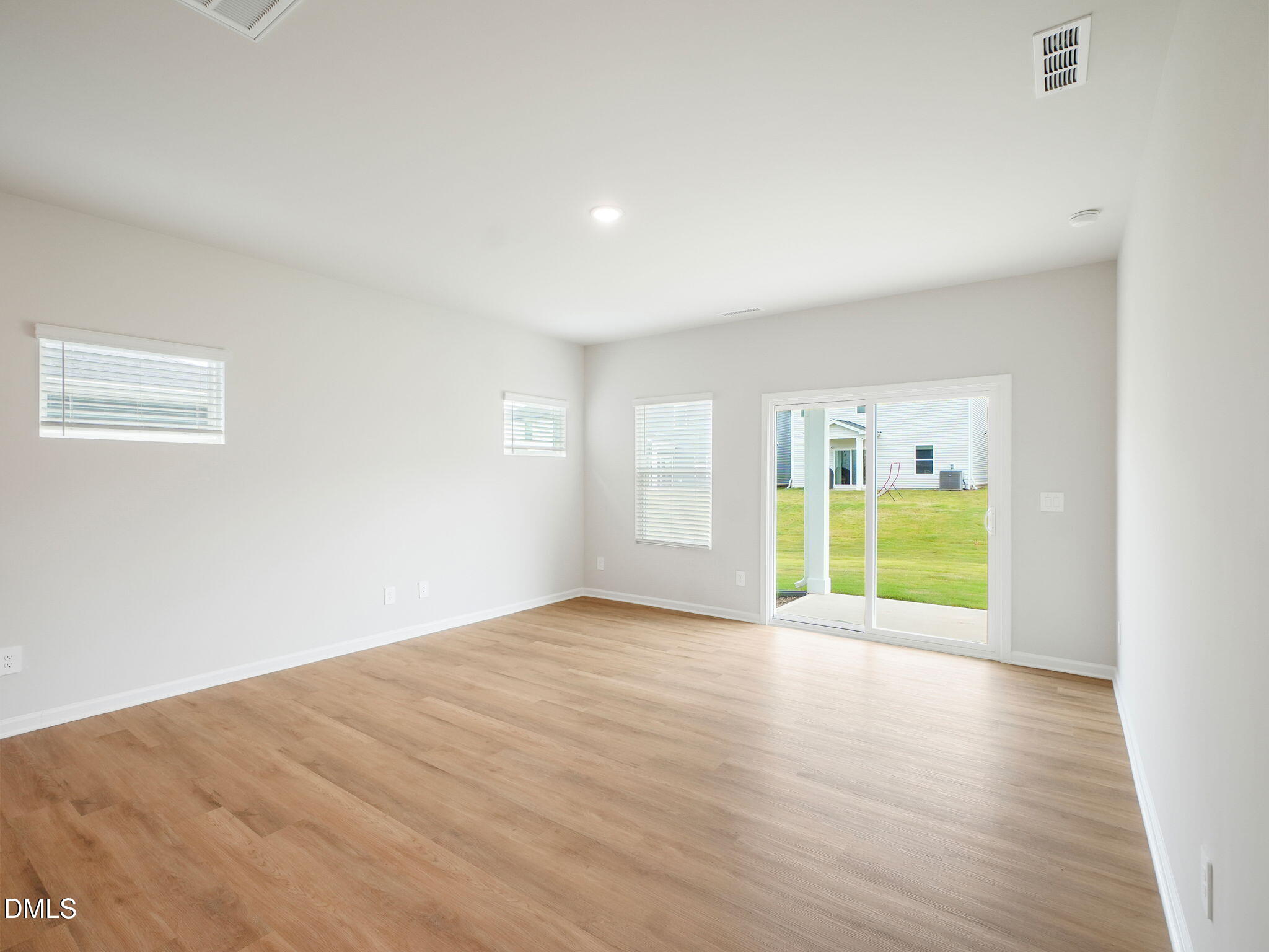 6104 Ivy Brook Trail Property Photo 16
