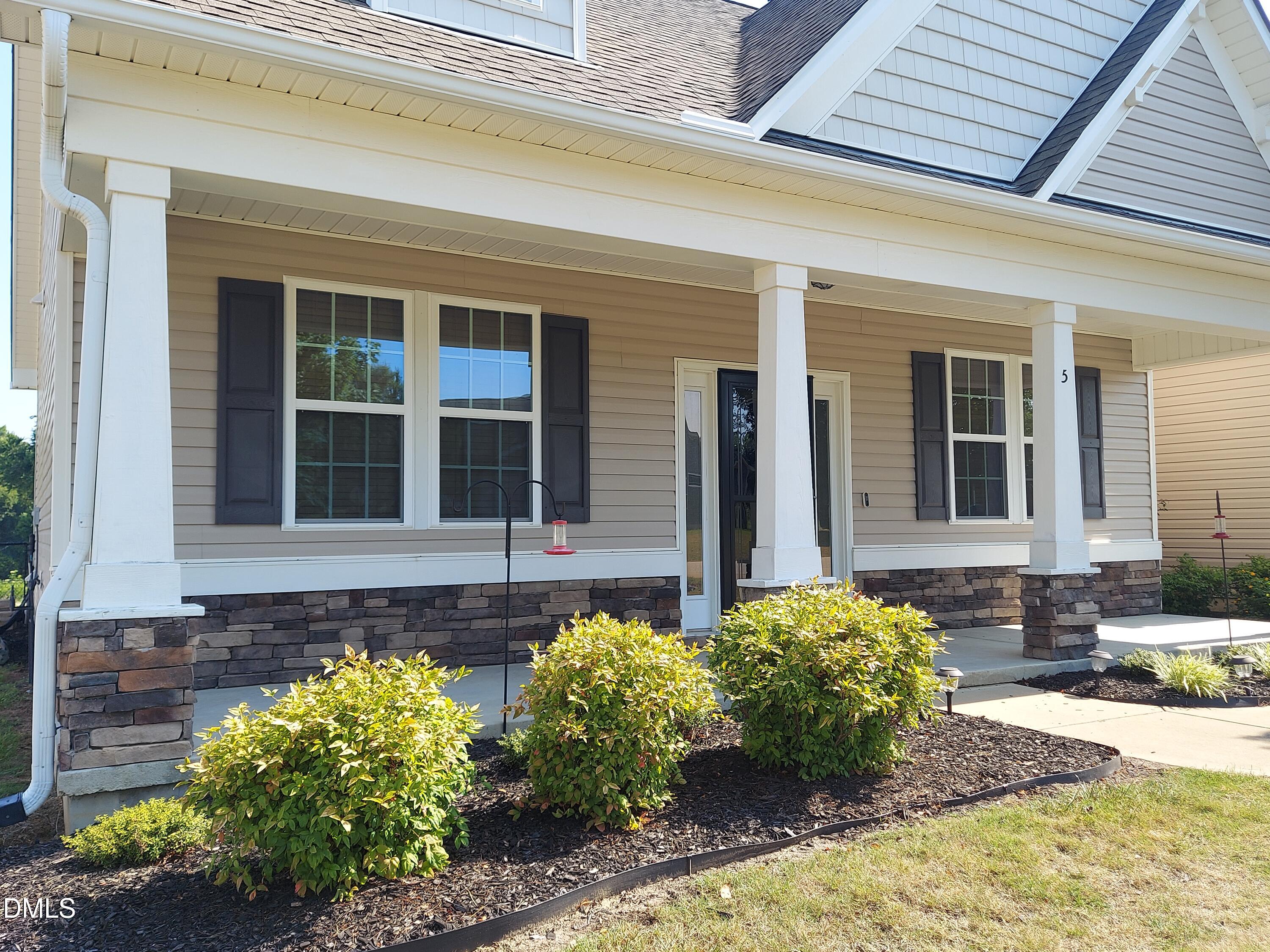 5 Seahorse Court Property Photo 3