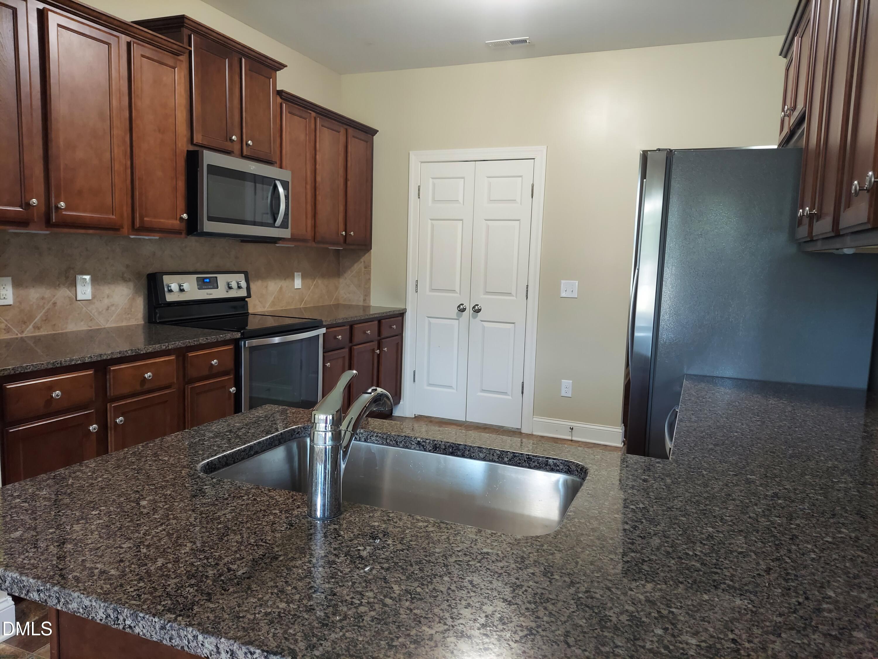 5 Seahorse Court Property Photo 10
