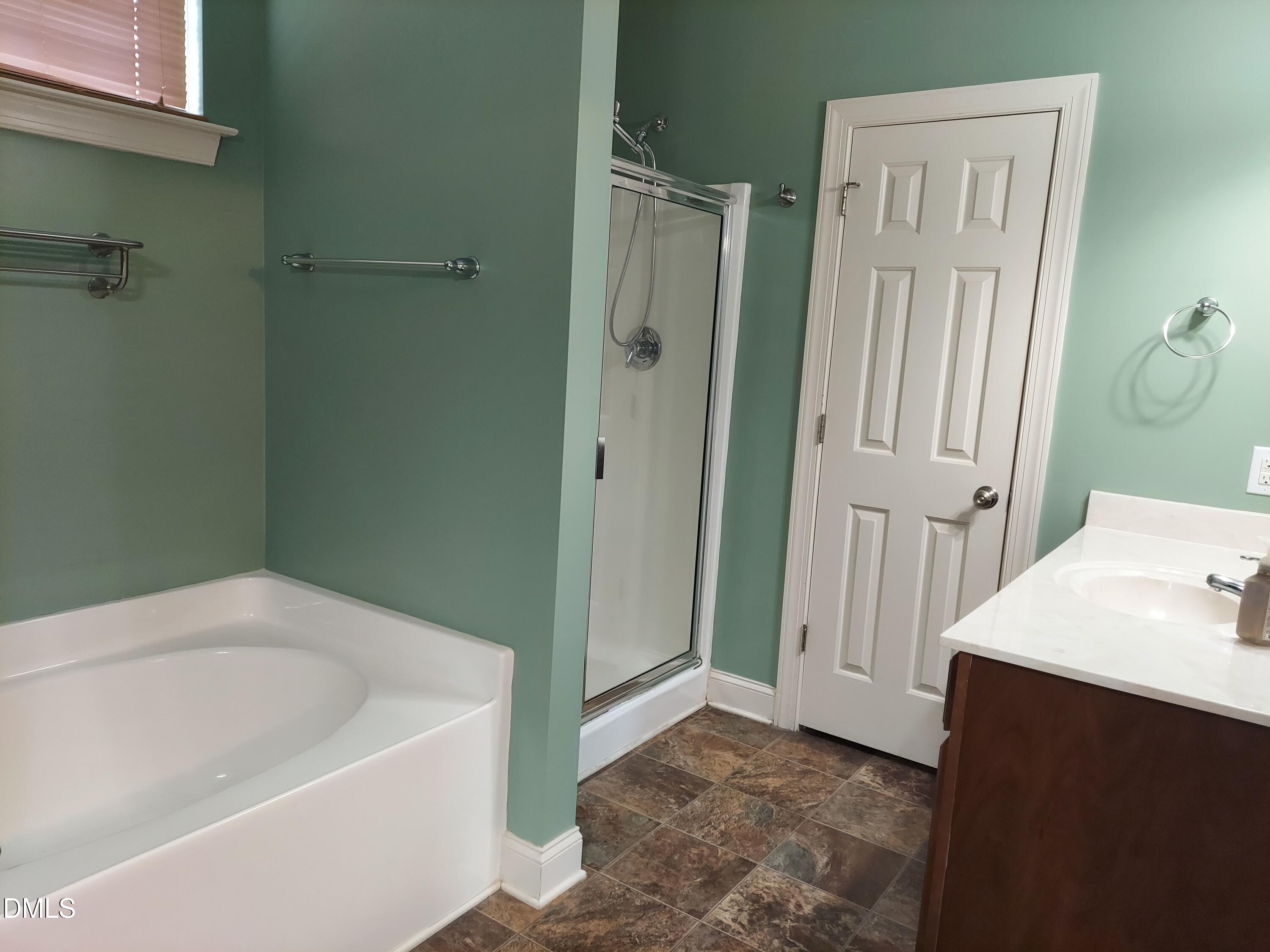 5 Seahorse Court Property Photo 18
