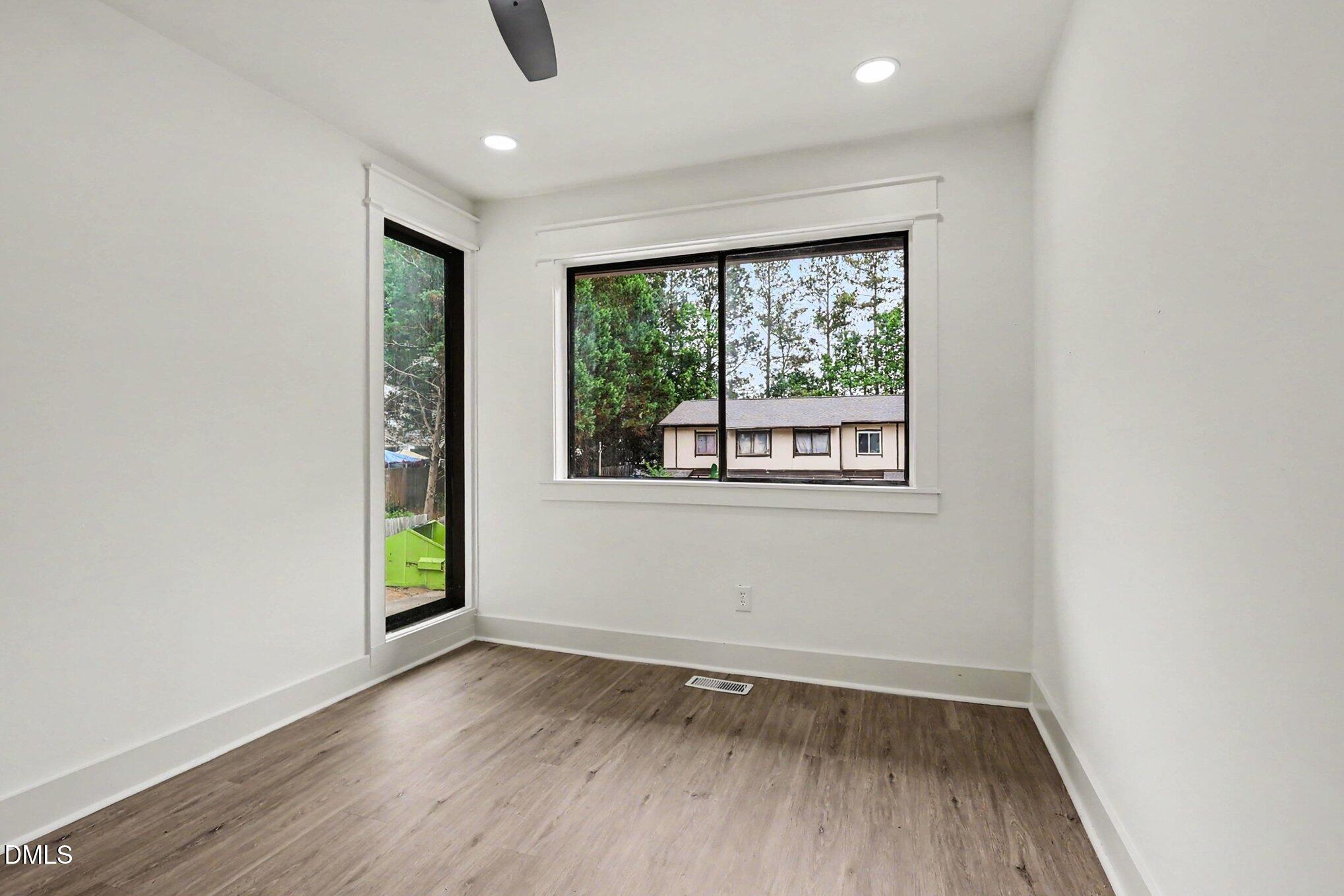 4268 Lake Ridge Drive Property Photo 14