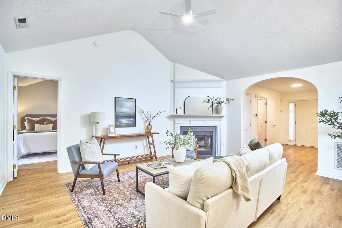 5017 Tapestry Terrace Property Photo 9