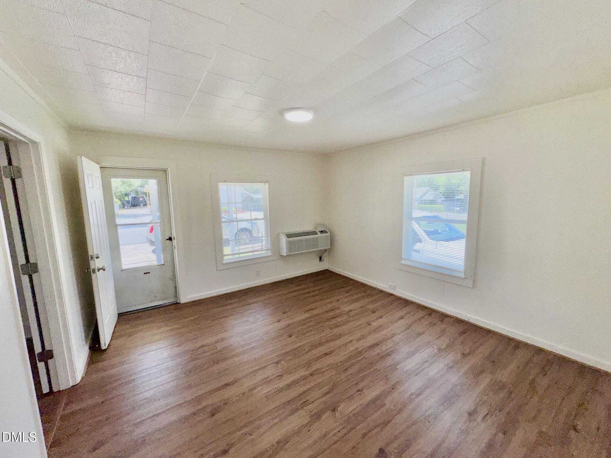 1246 Hight Street Property Photo 4