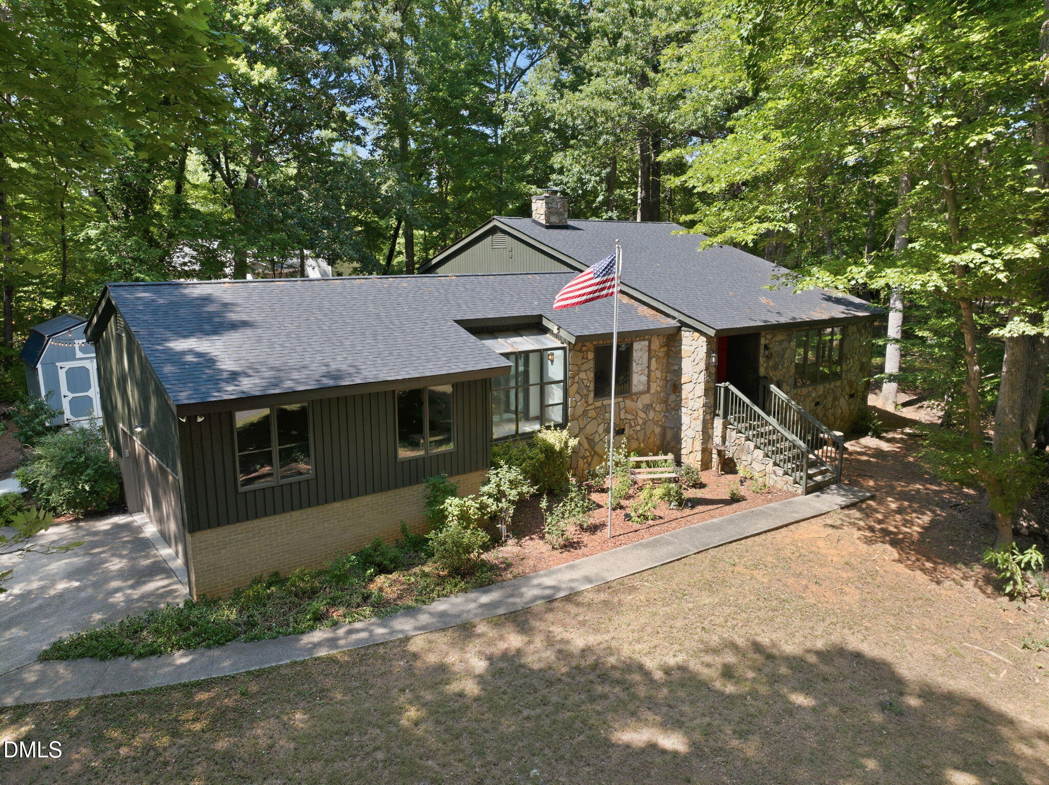 507 Phar Lap Lane Property Photo 1